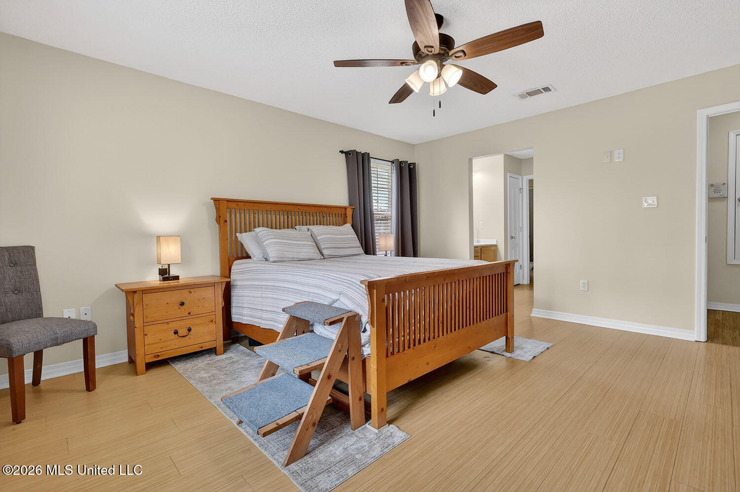 3723 Springwood Lane Property Photo 14