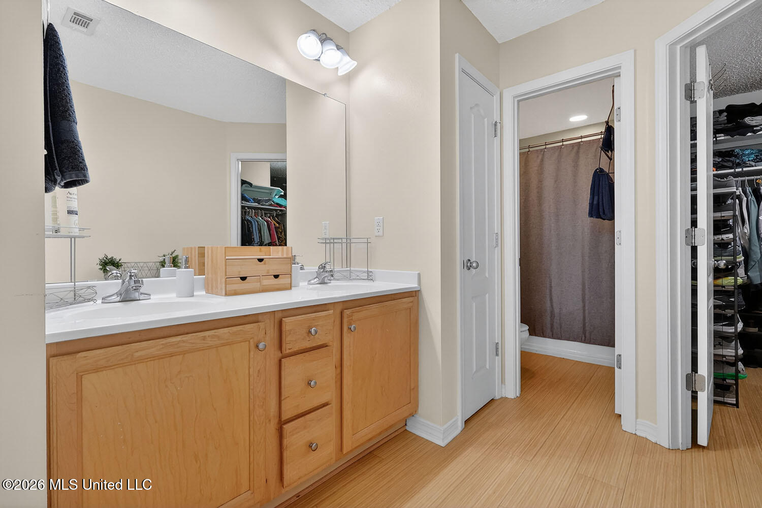 3723 Springwood Lane Property Photo 15