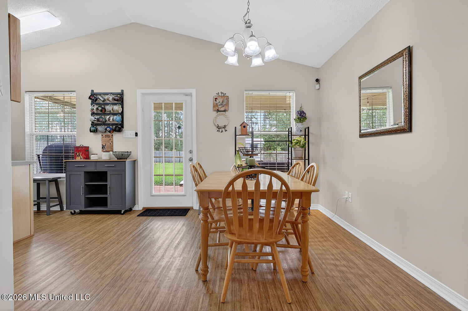 3723 Springwood Lane Property Photo 33