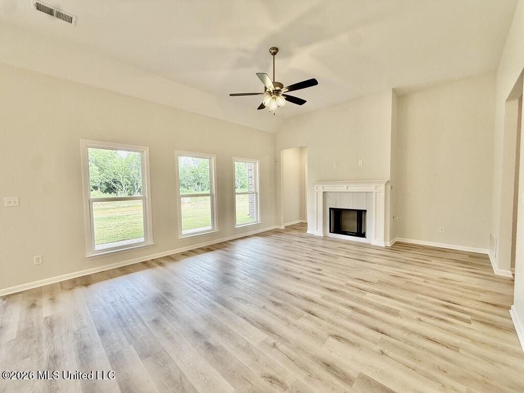 1040 Great Gln Drive Property Photo 3