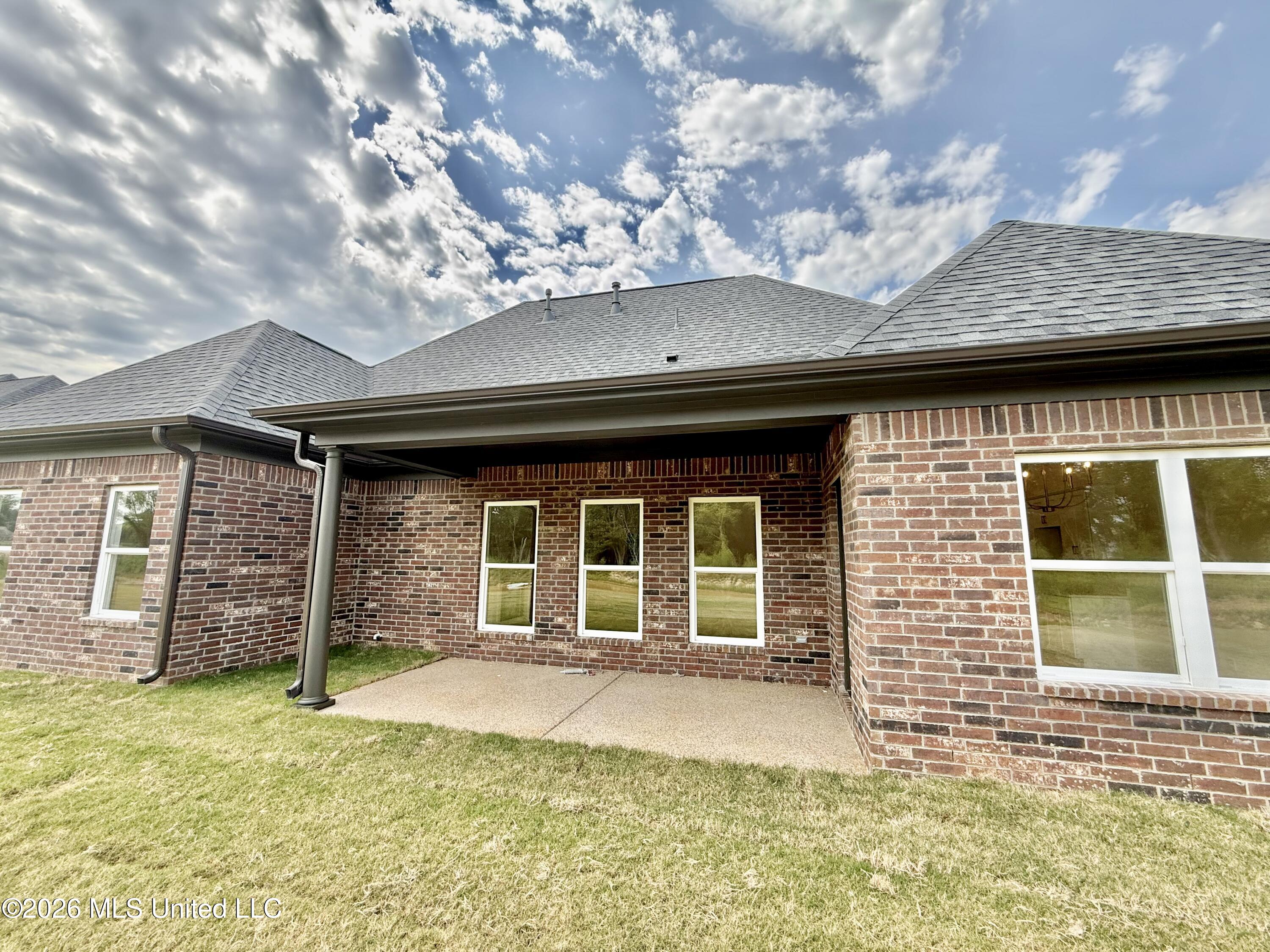 1040 Great Gln Drive Property Photo 13