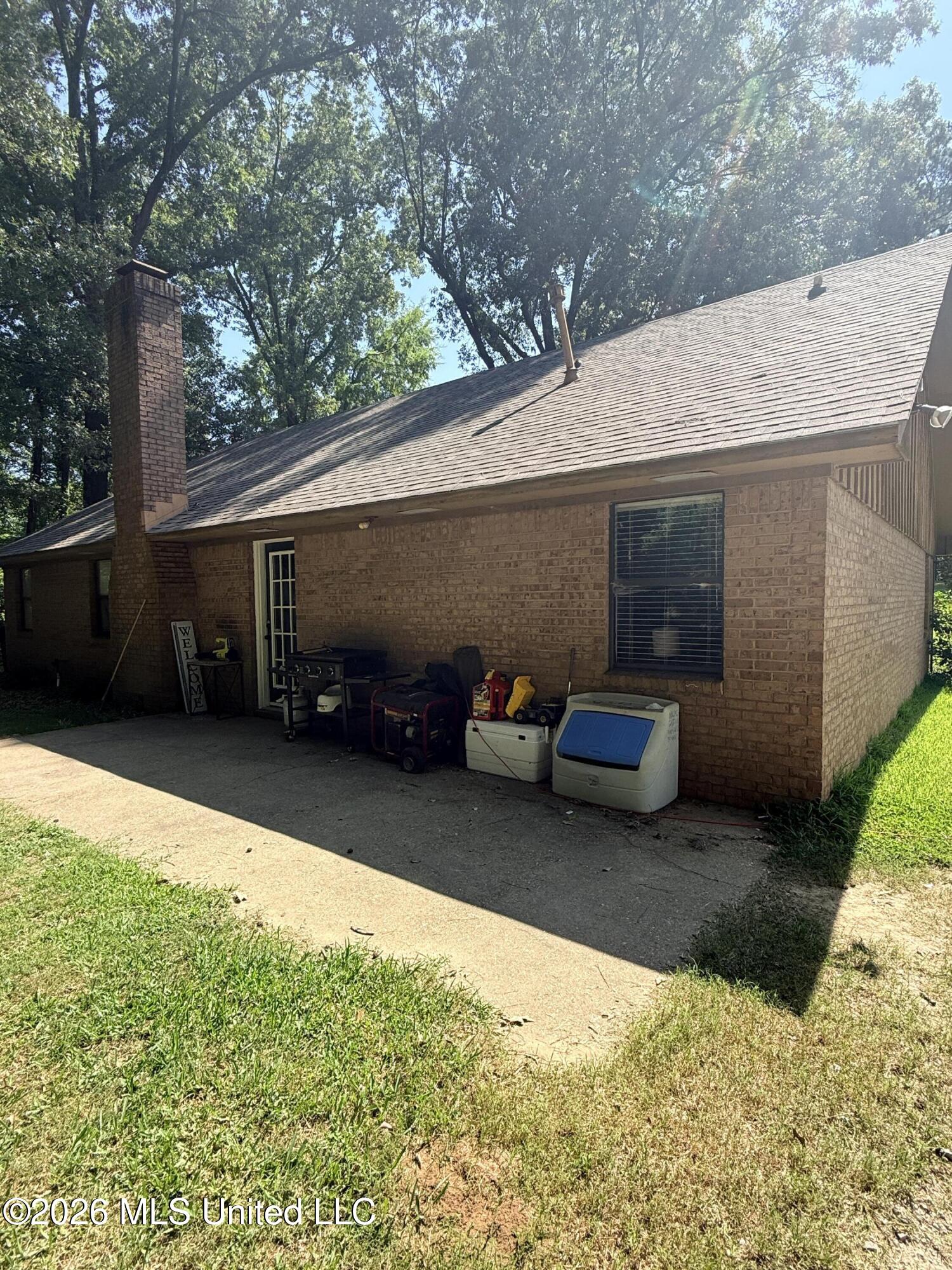 417 Silver Creek Drive Property Photo 18