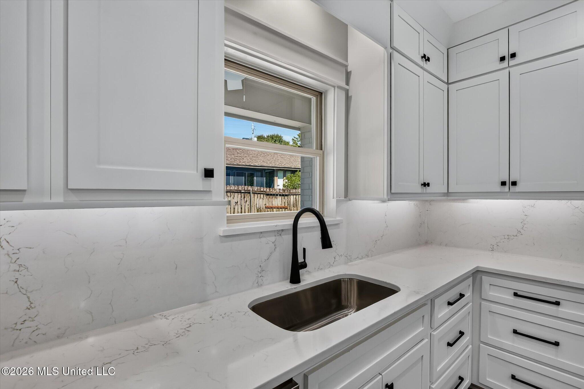 6632 Alii Place Property Photo 10