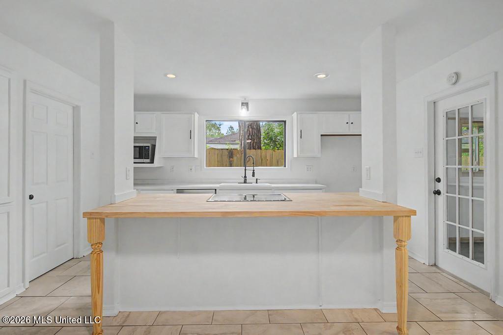 8818 Hana Place Property Photo 13