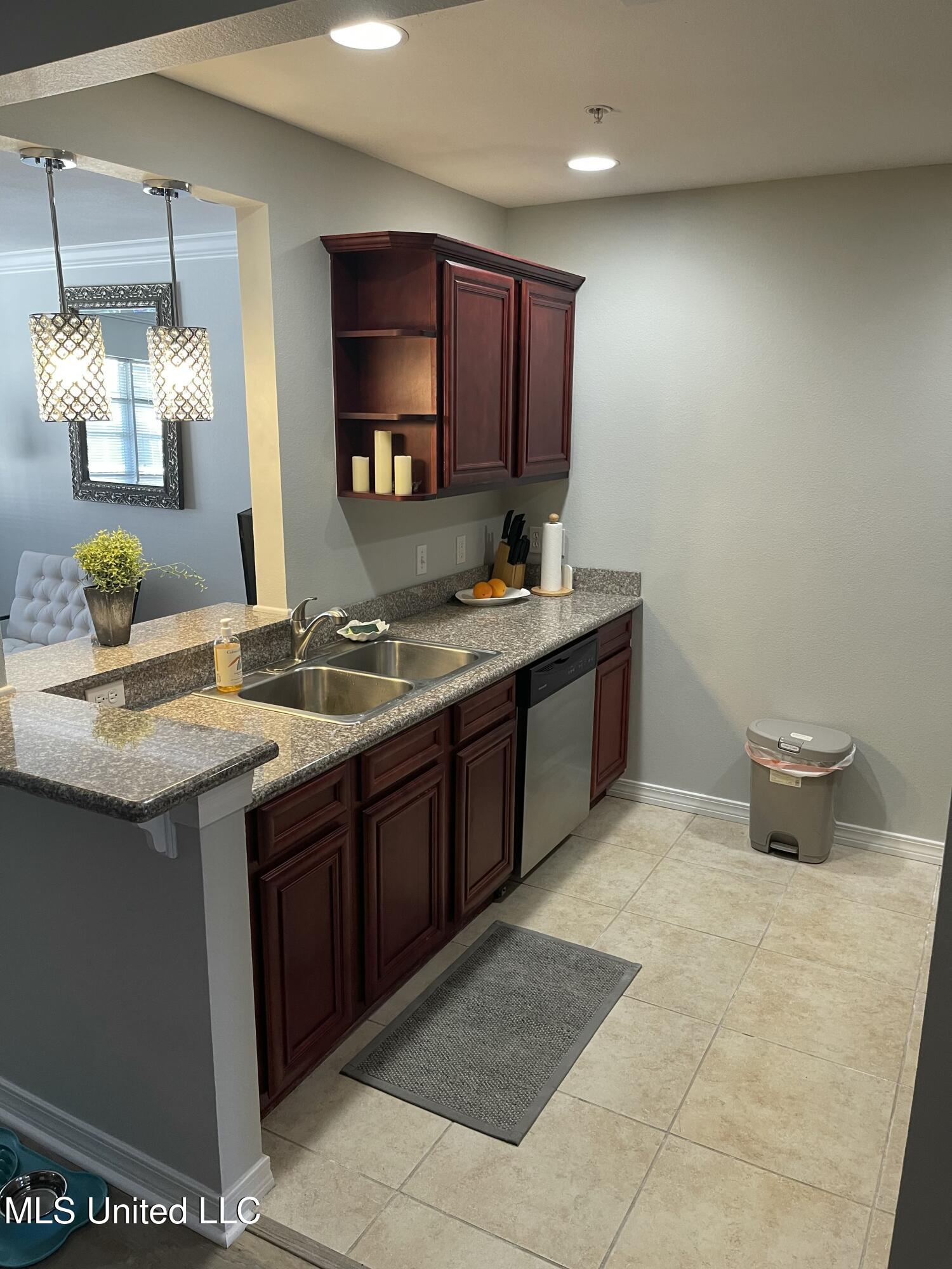 1282 Beach Boulevard Property Photo 3