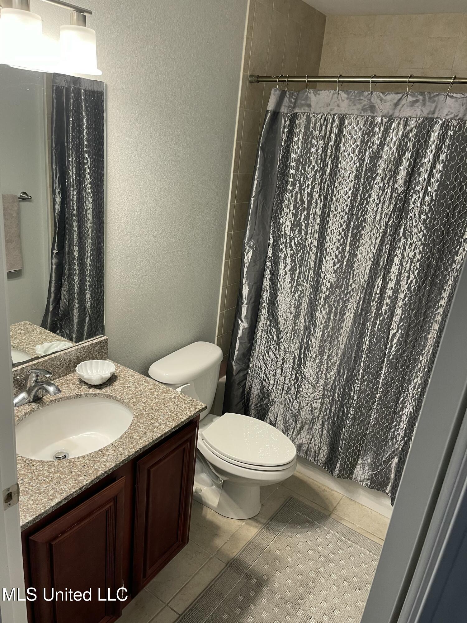 1282 Beach Boulevard Property Photo 6