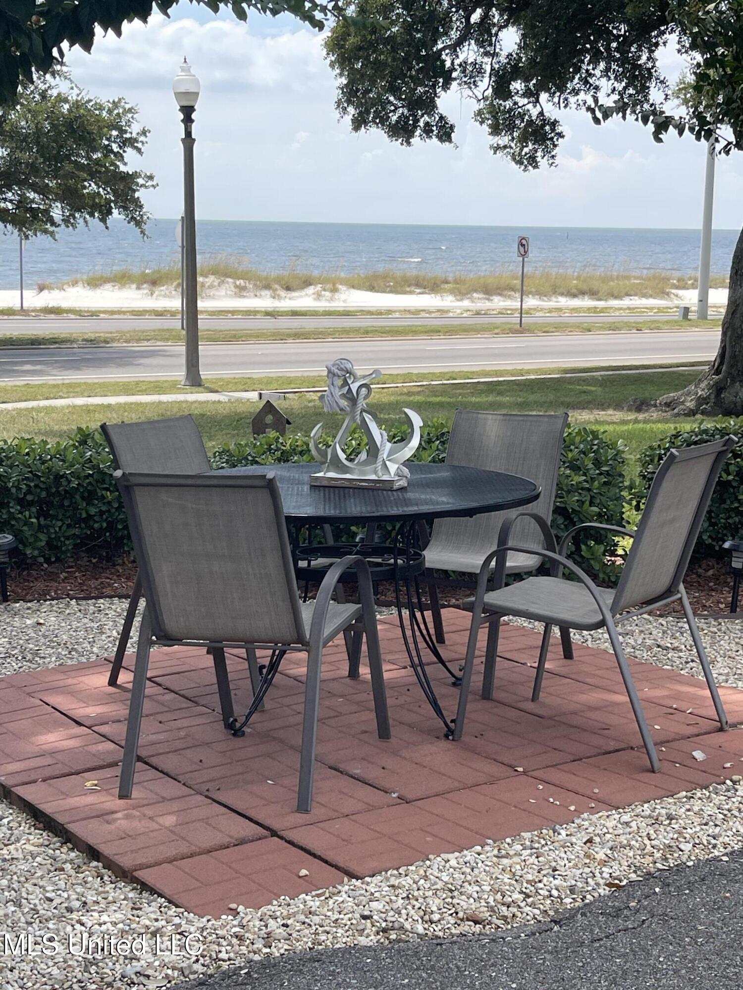 1282 Beach Boulevard Property Photo 15
