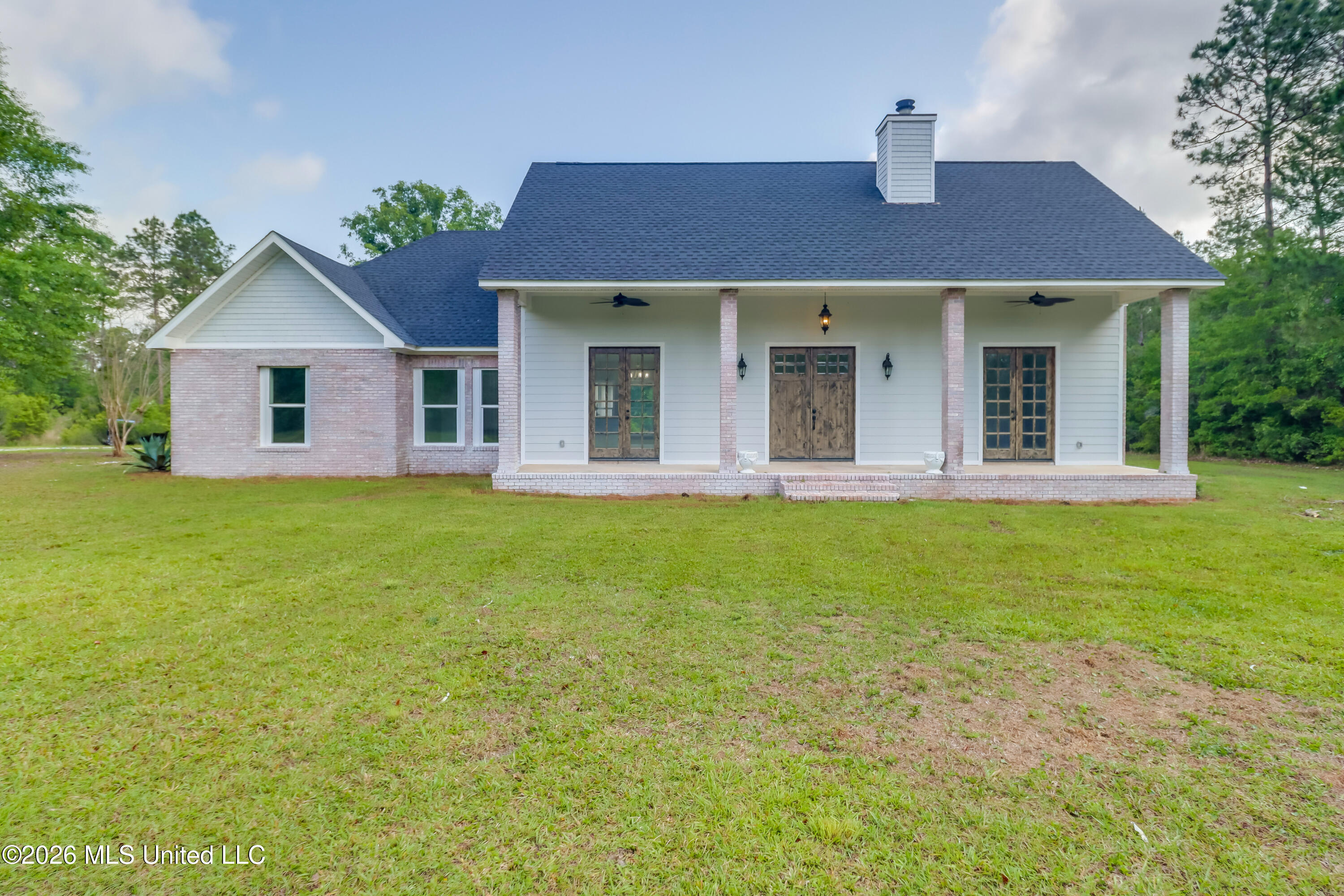 6716 Country Pines Lane Property Photo 2