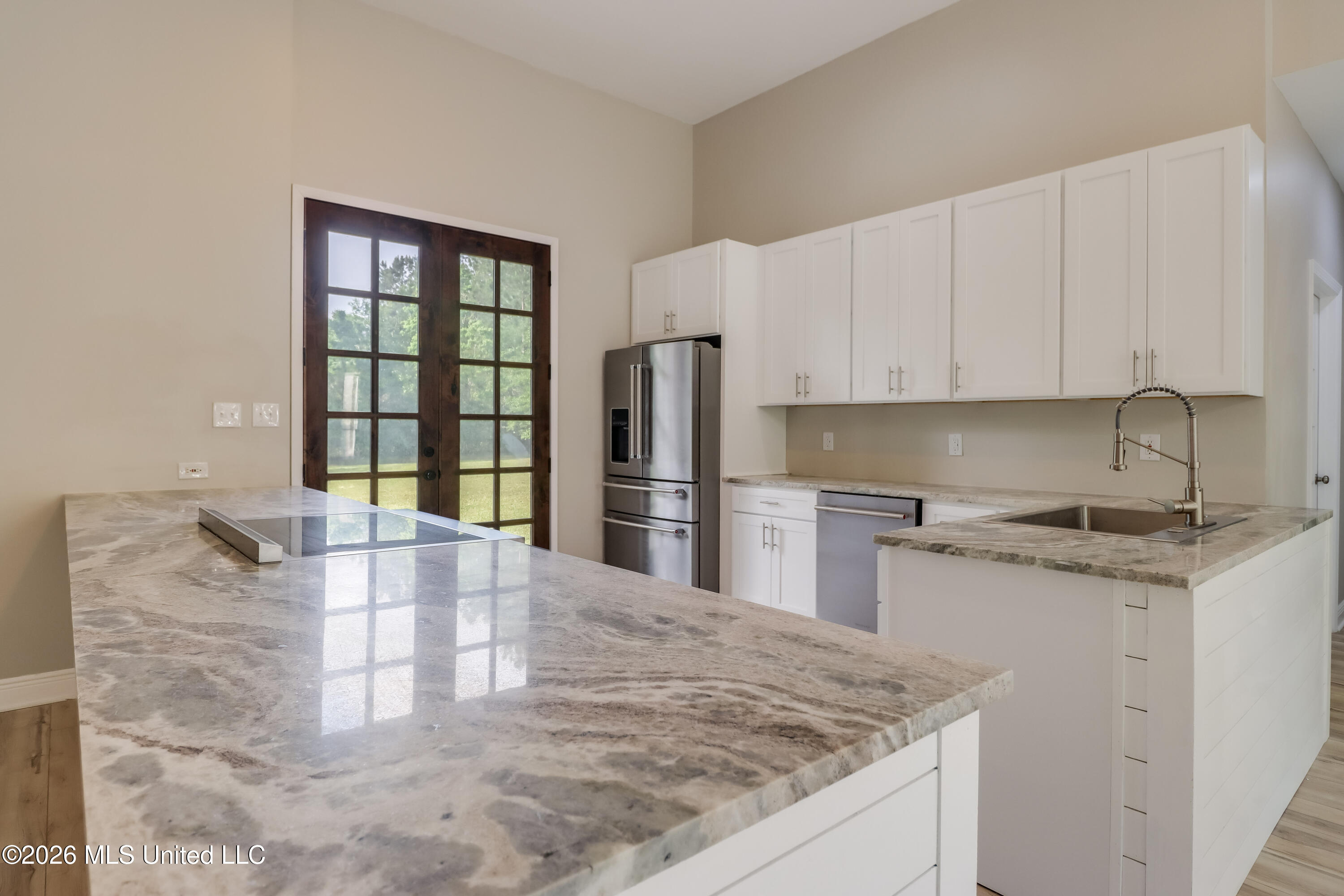 6716 Country Pines Lane Property Photo 8