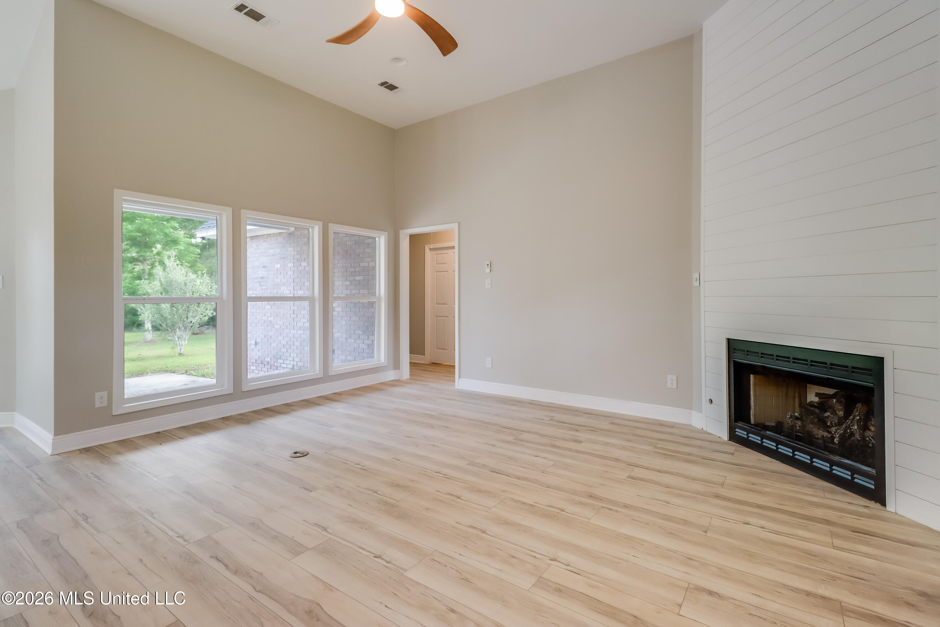 6716 Country Pines Lane Property Photo 10