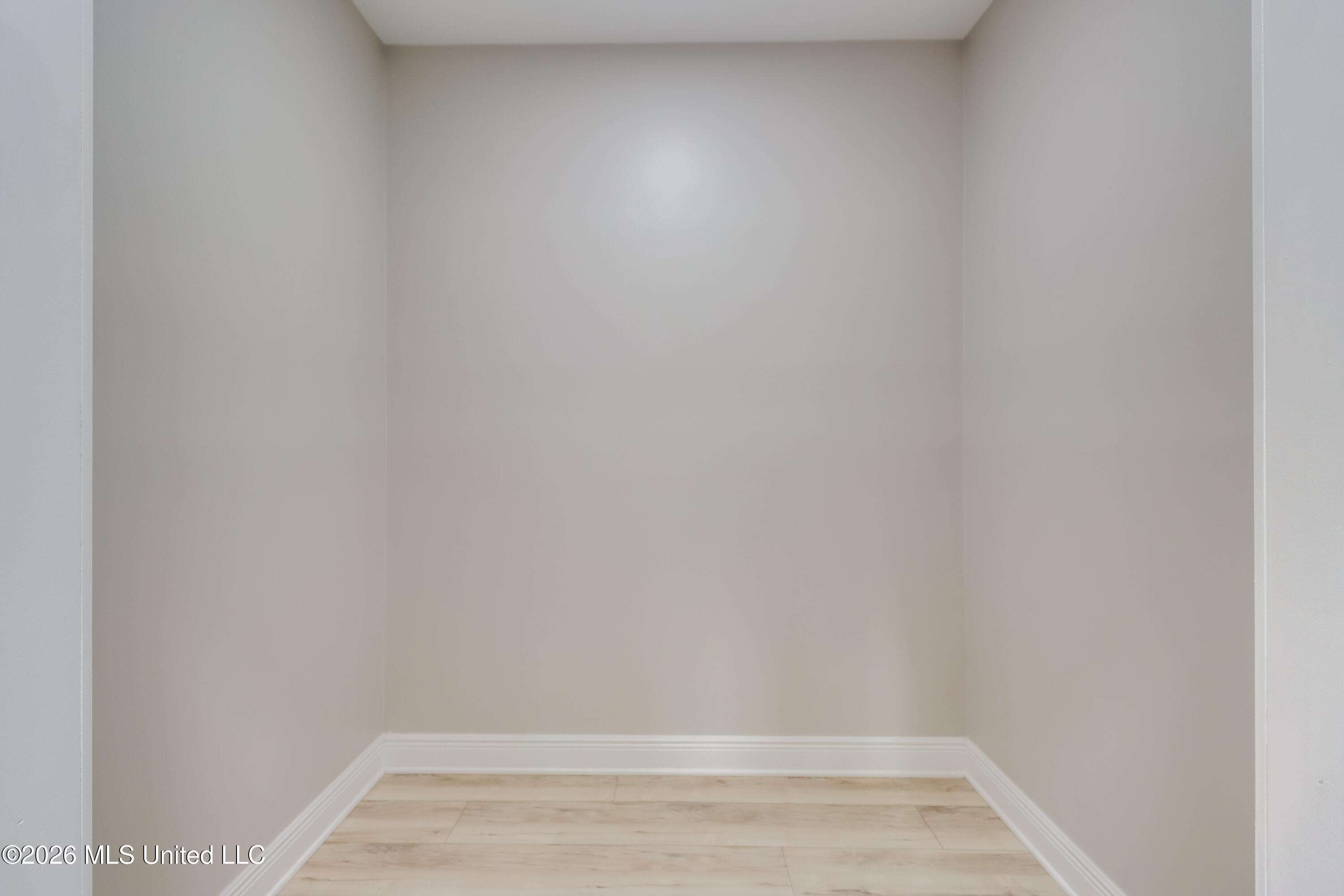 6716 Country Pines Lane Property Photo 18