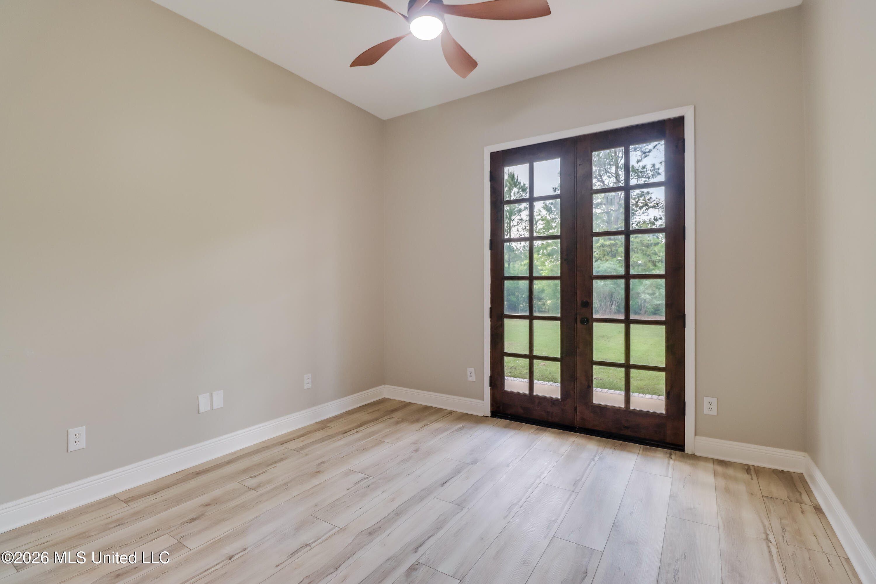 6716 Country Pines Lane Property Photo 20