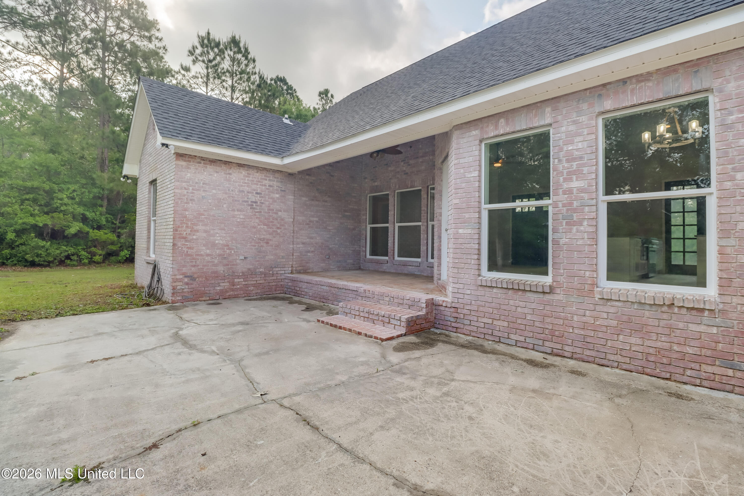 6716 Country Pines Lane Property Photo 32