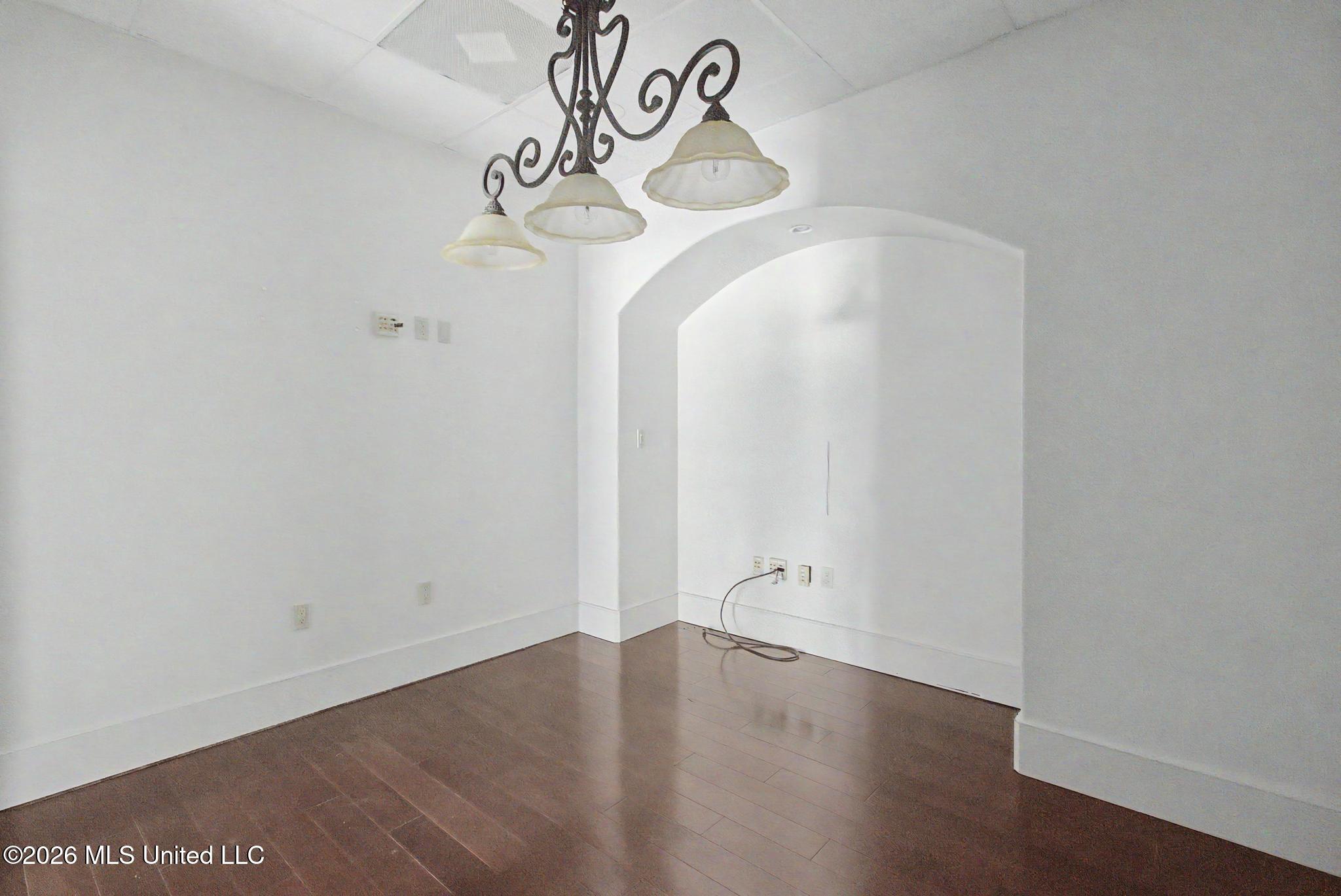 2554 Beach Boulevard Property Photo 6