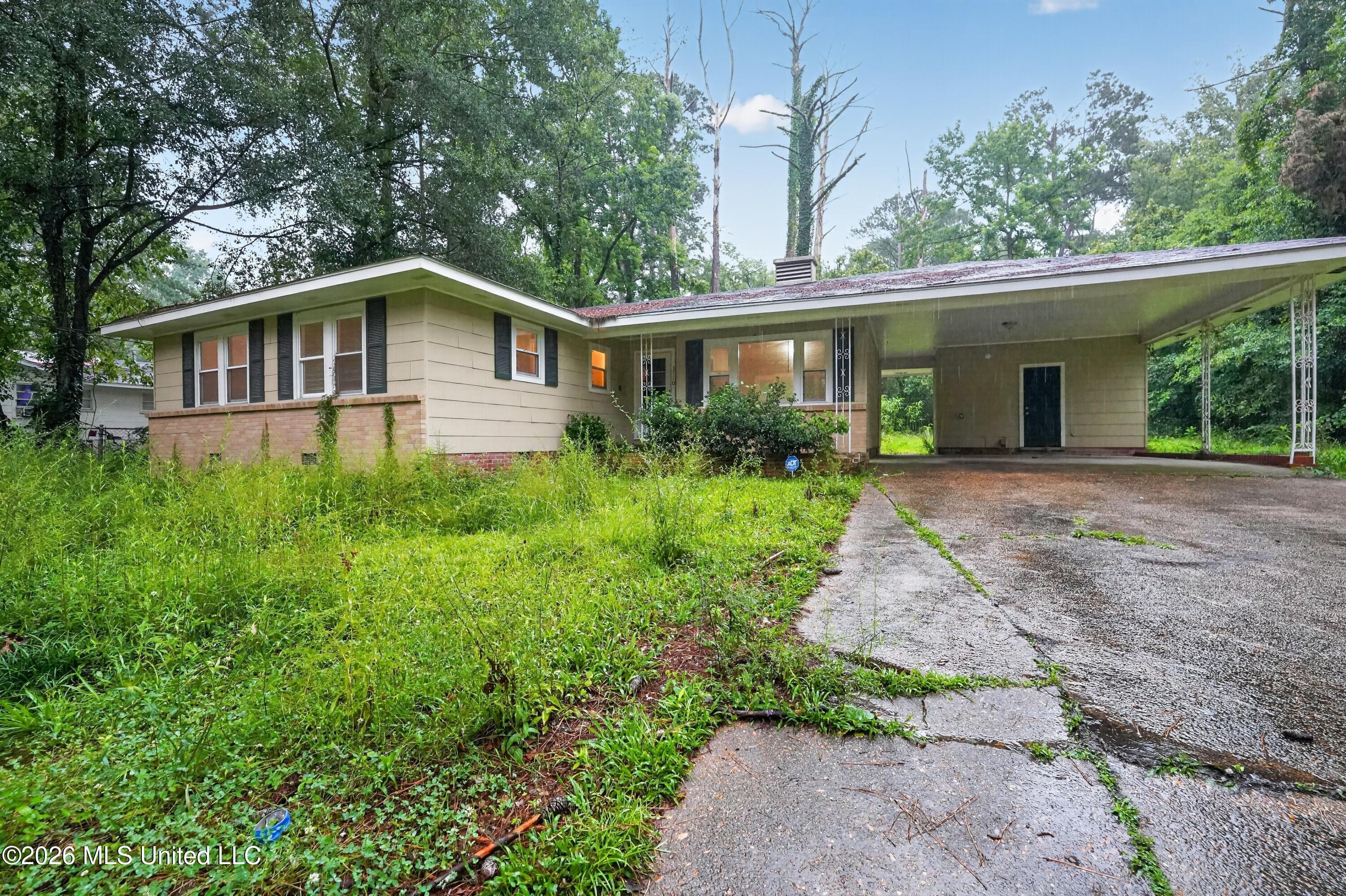 3110 Peterson Drive Property Photo 2