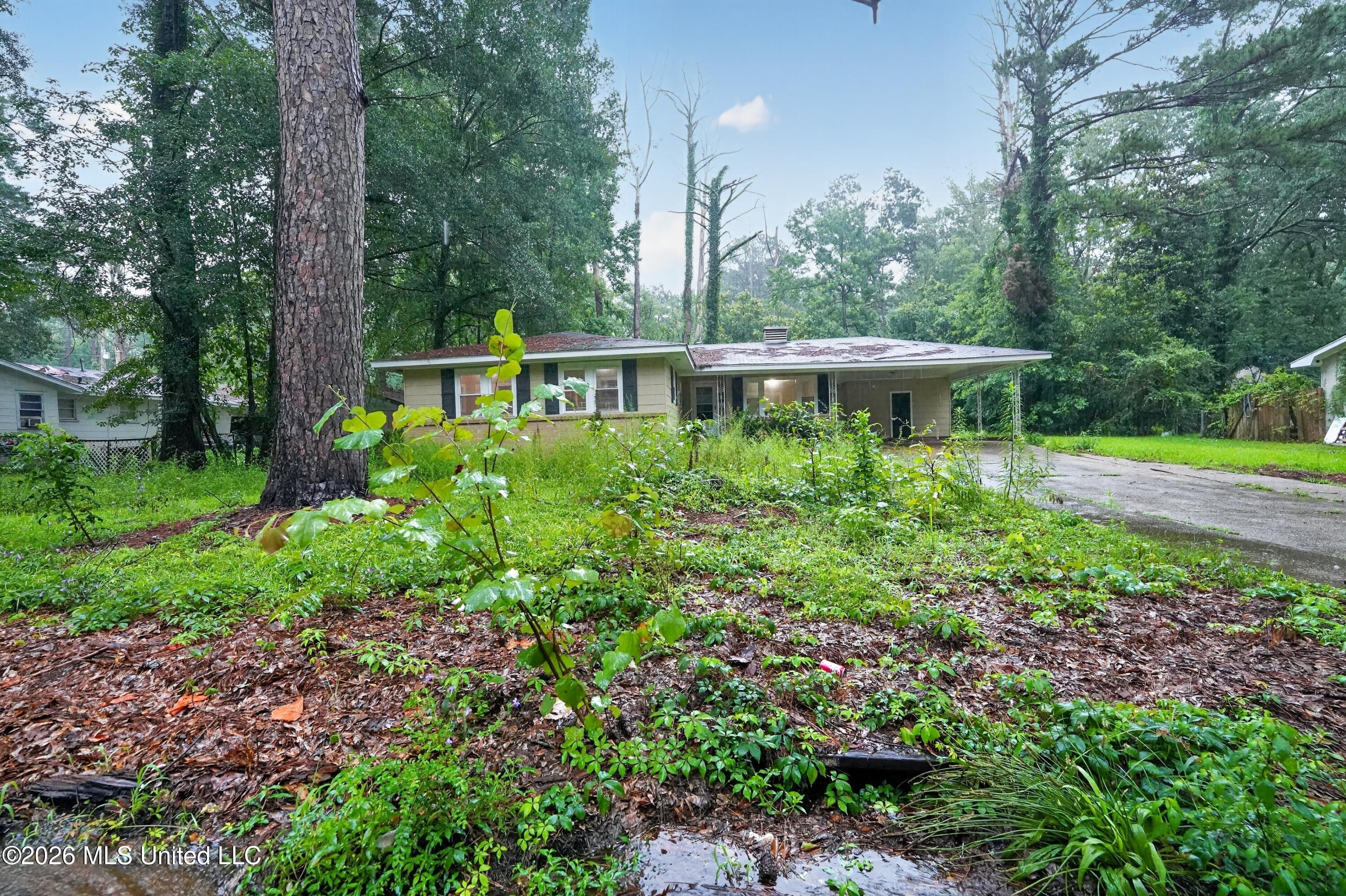3110 Peterson Drive Property Photo 3