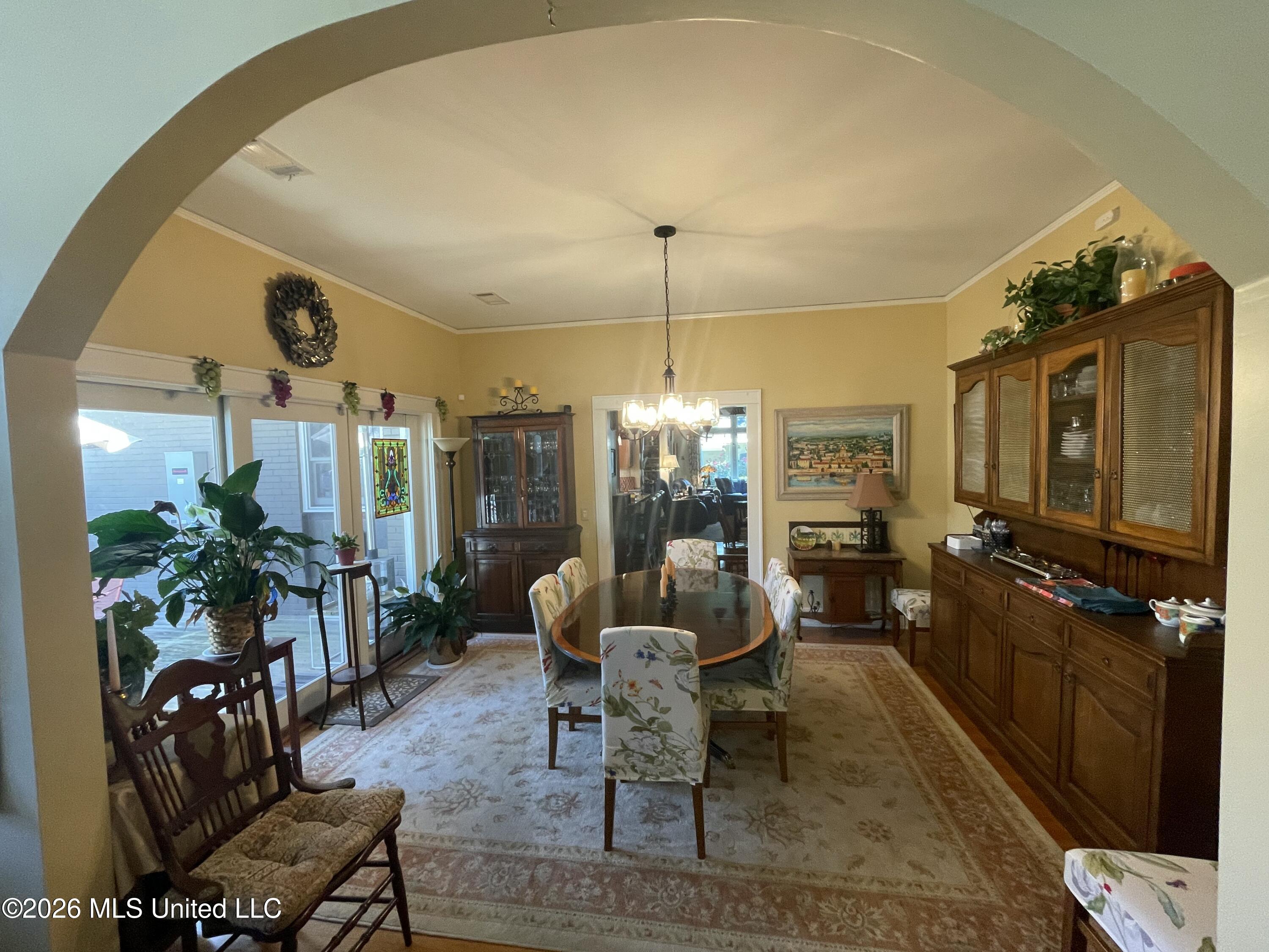 519 S Jackson Street Property Photo 4