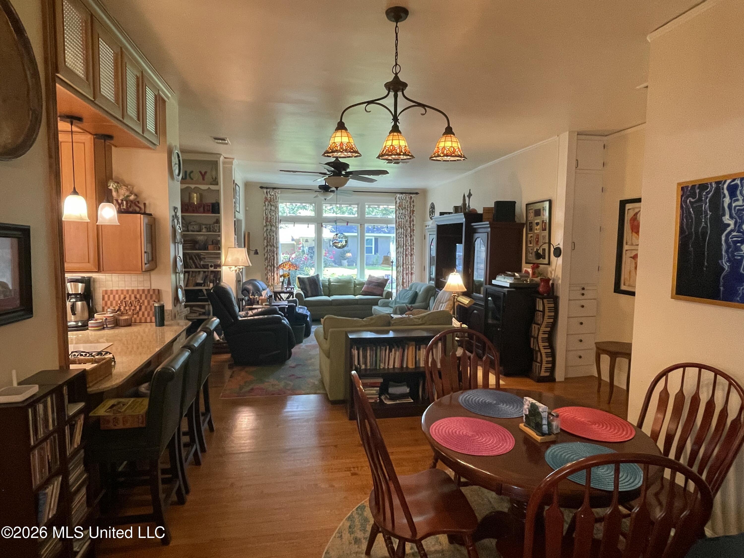 519 S Jackson Street Property Photo 14