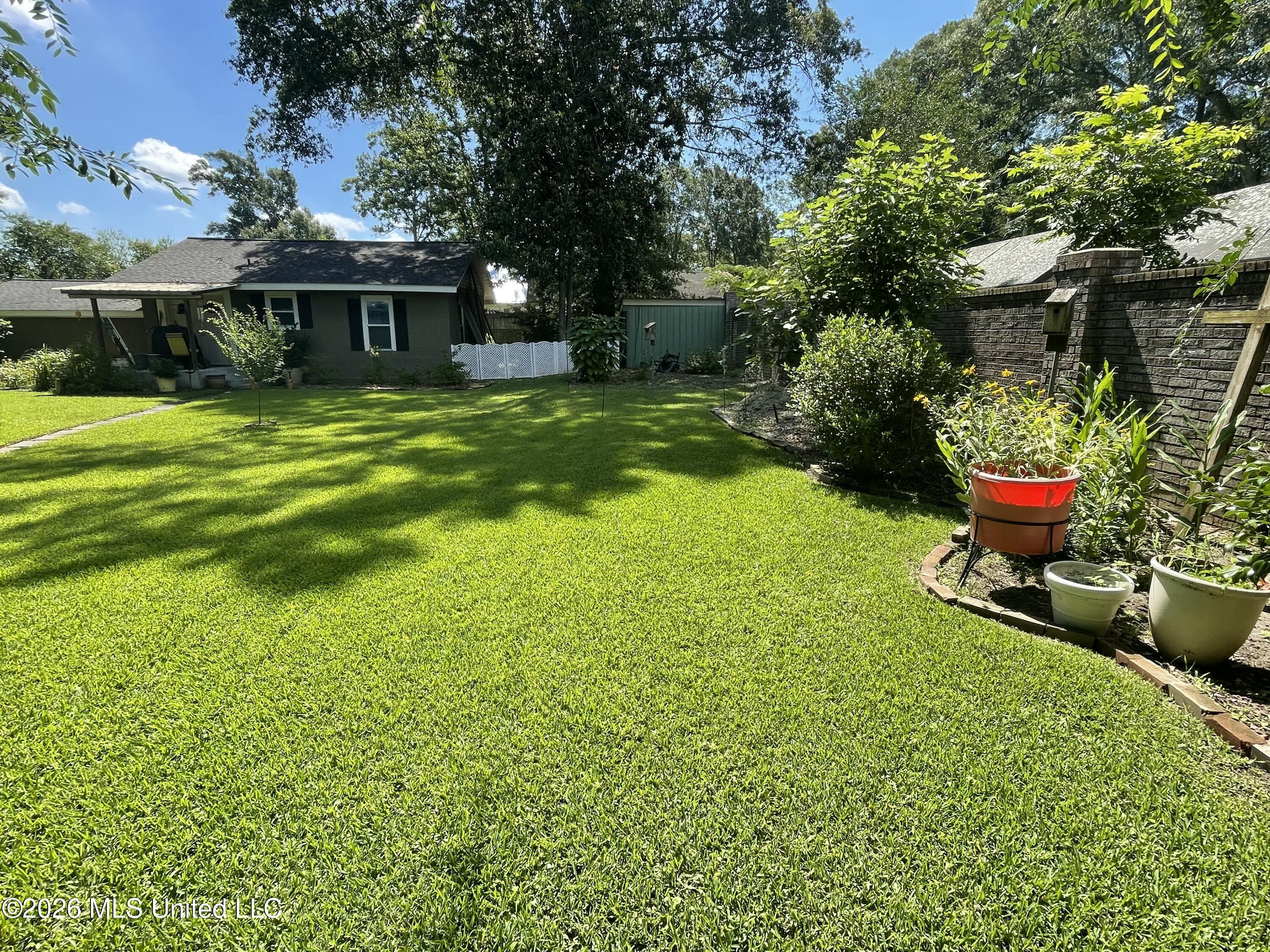 519 S Jackson Street Property Photo 20