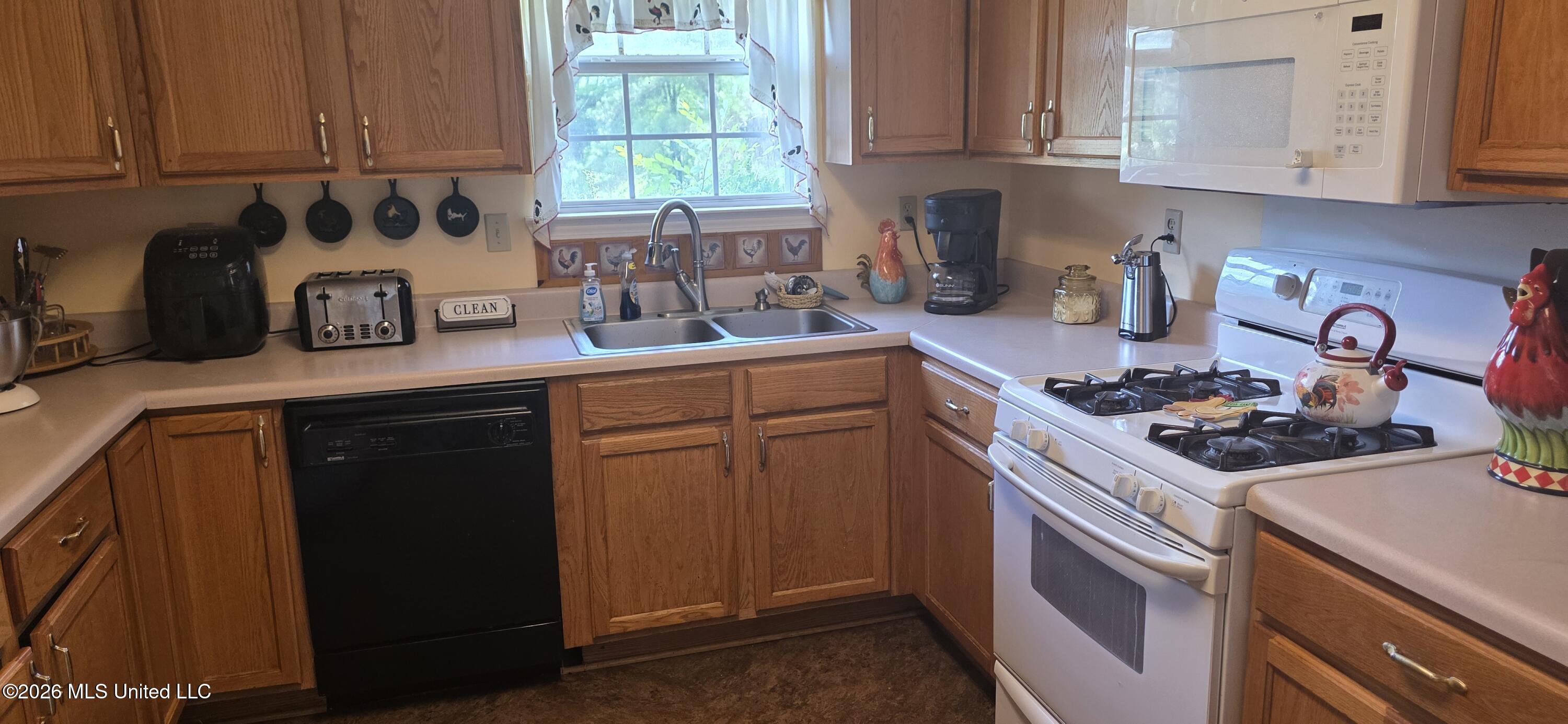 180 Stonewall Road Property Photo 8
