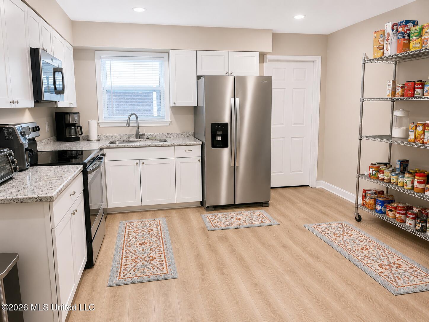 1626 Hickory Drive Property Photo 4