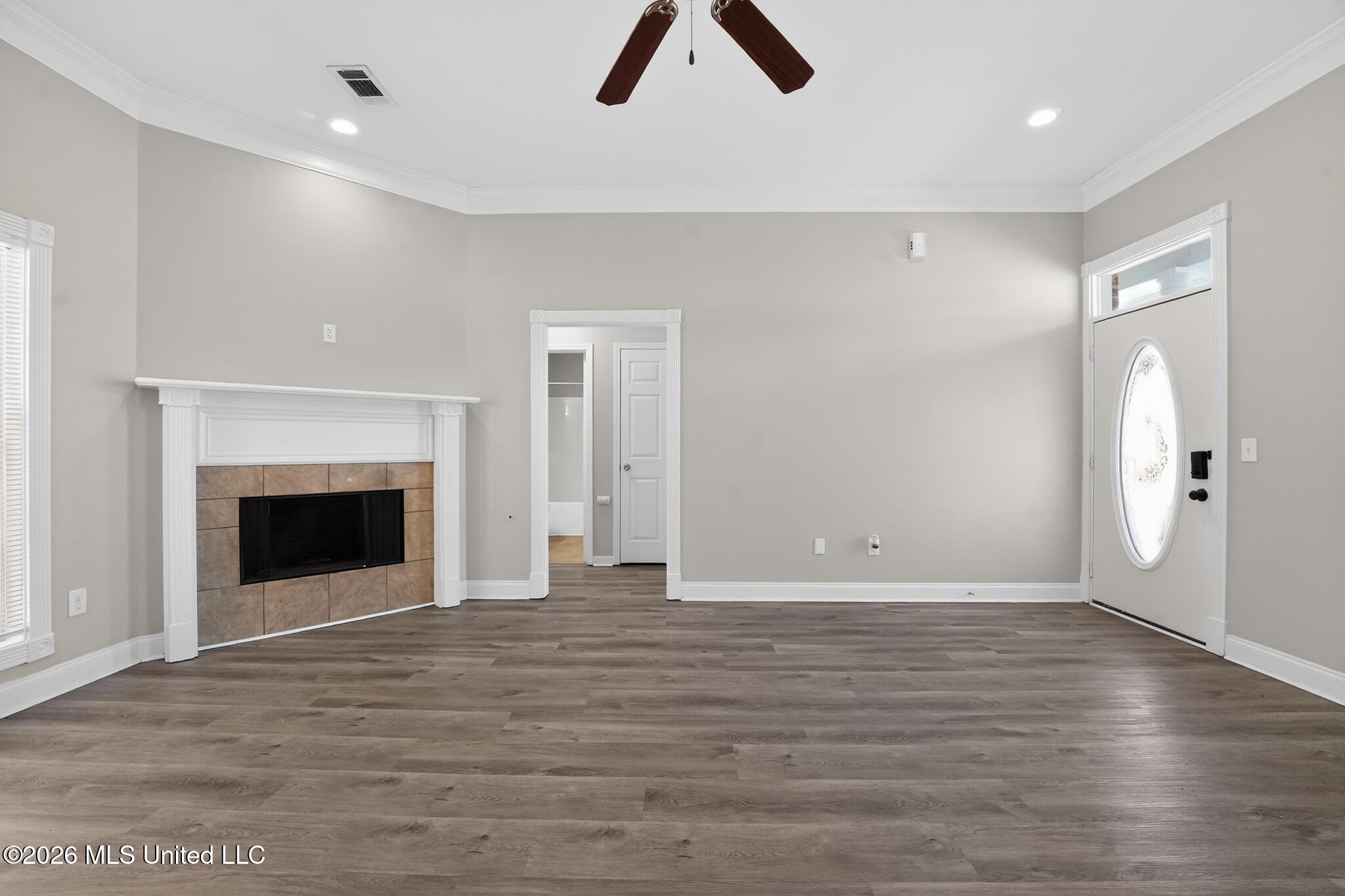 638 Oak Ridge Way Property Photo 8