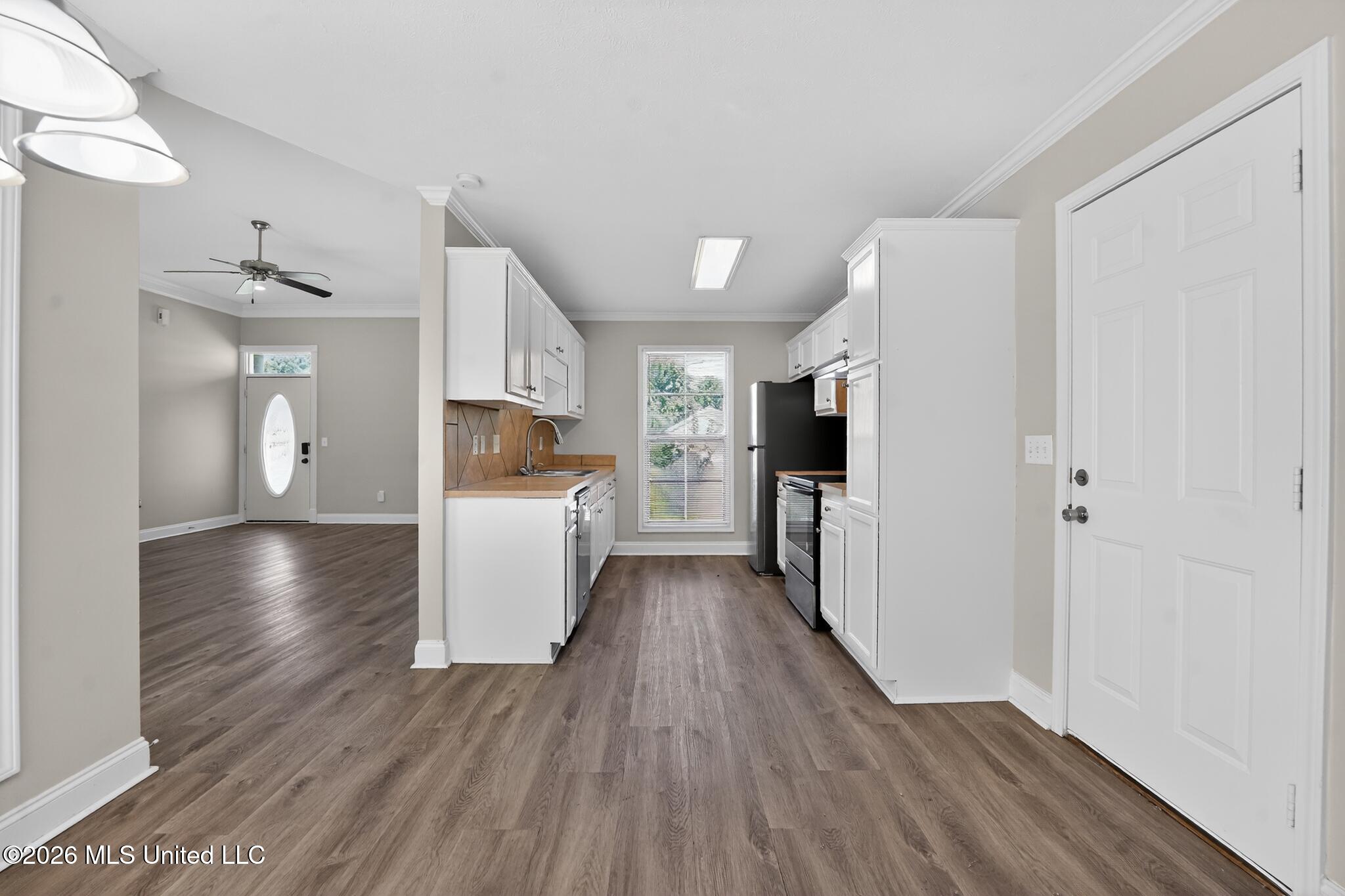 638 Oak Ridge Way Property Photo 12