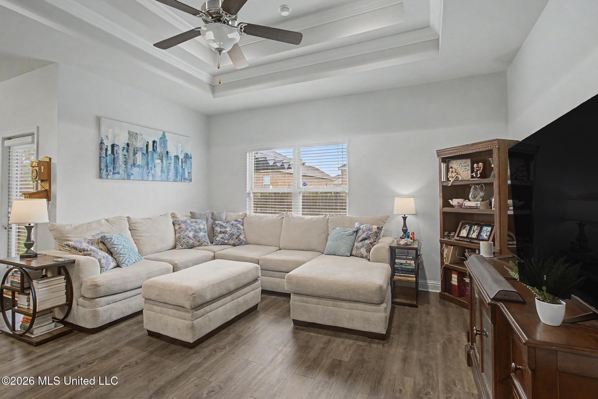 10204 Little Gem Drive Property Photo 6