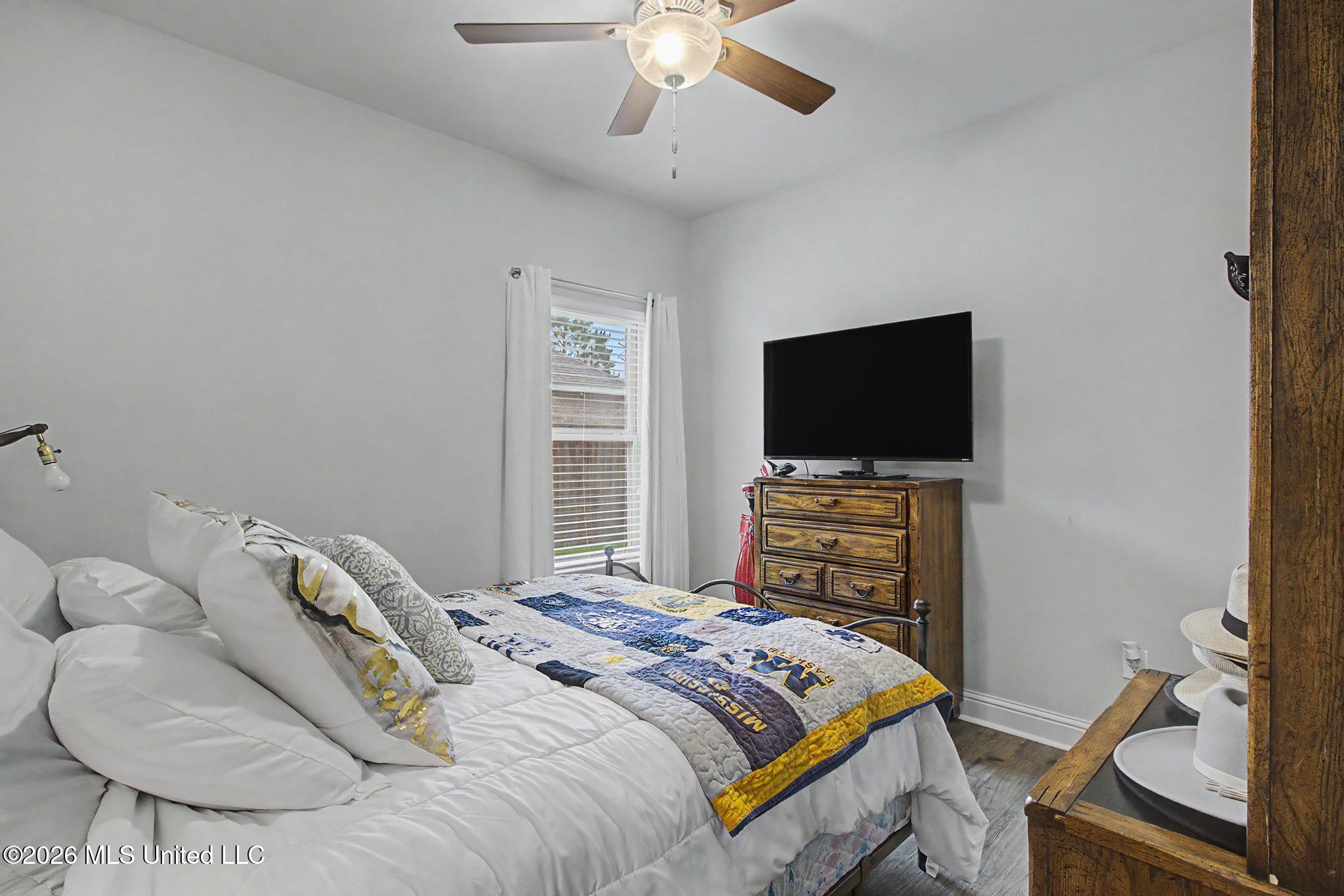 10204 Little Gem Drive Property Photo 14