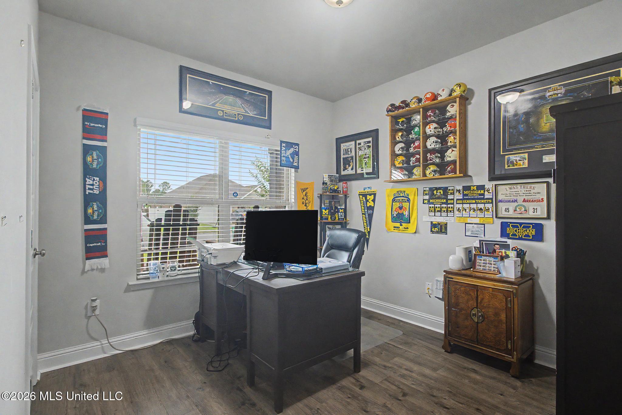 10204 Little Gem Drive Property Photo 15
