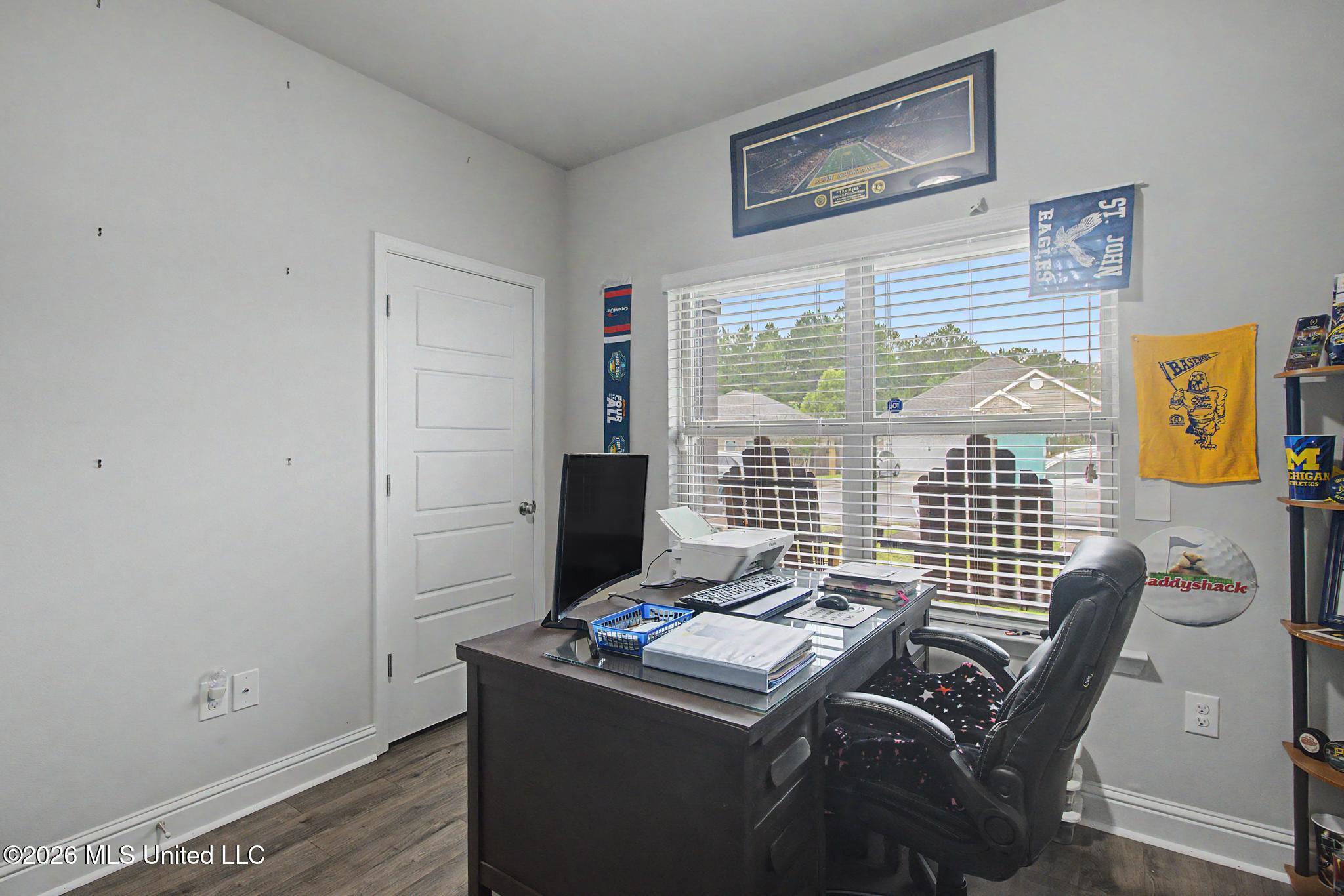 10204 Little Gem Drive Property Photo 16