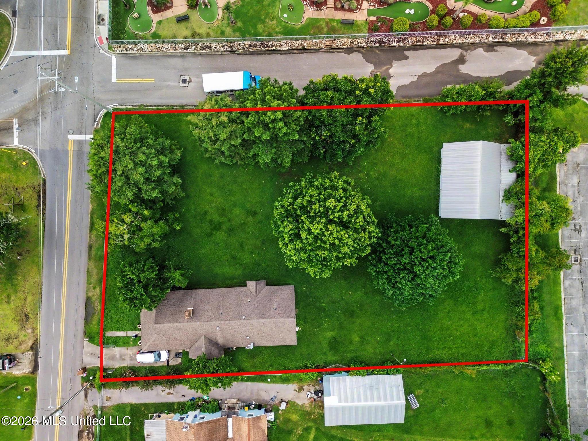 3186 Race Track Road Property Photo 7