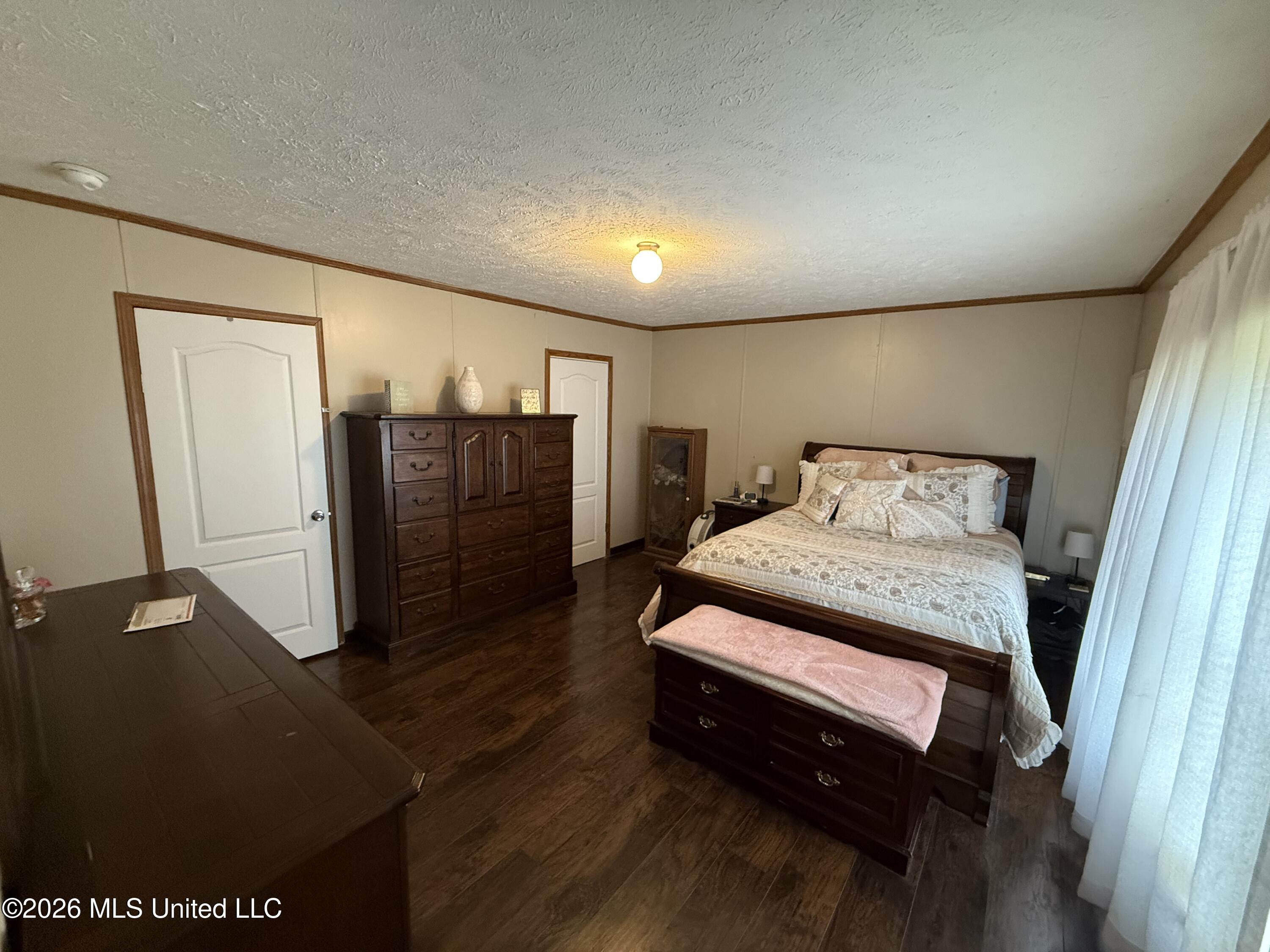 808 W Mchenry Road Property Photo 10