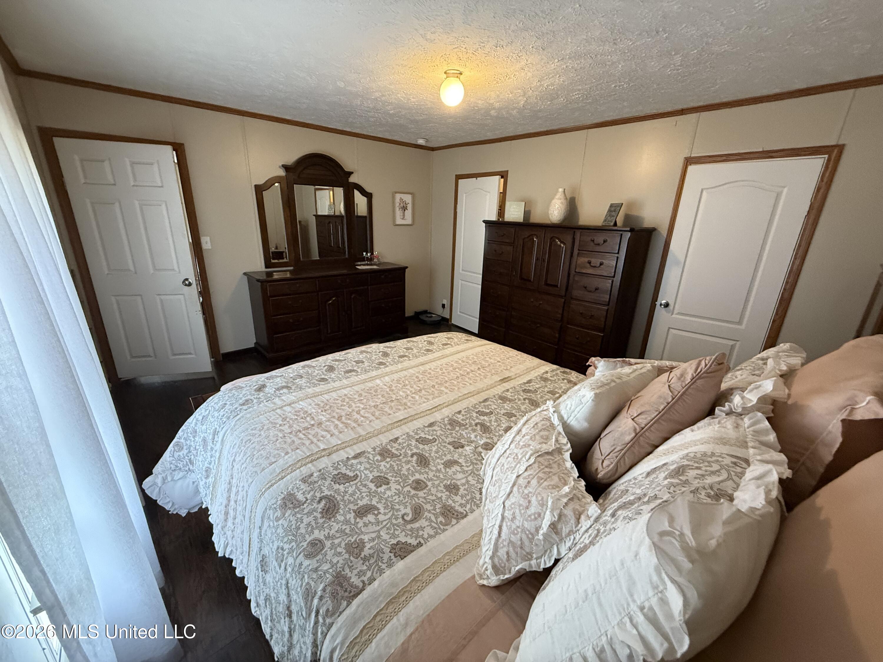 808 W Mchenry Road Property Photo 11