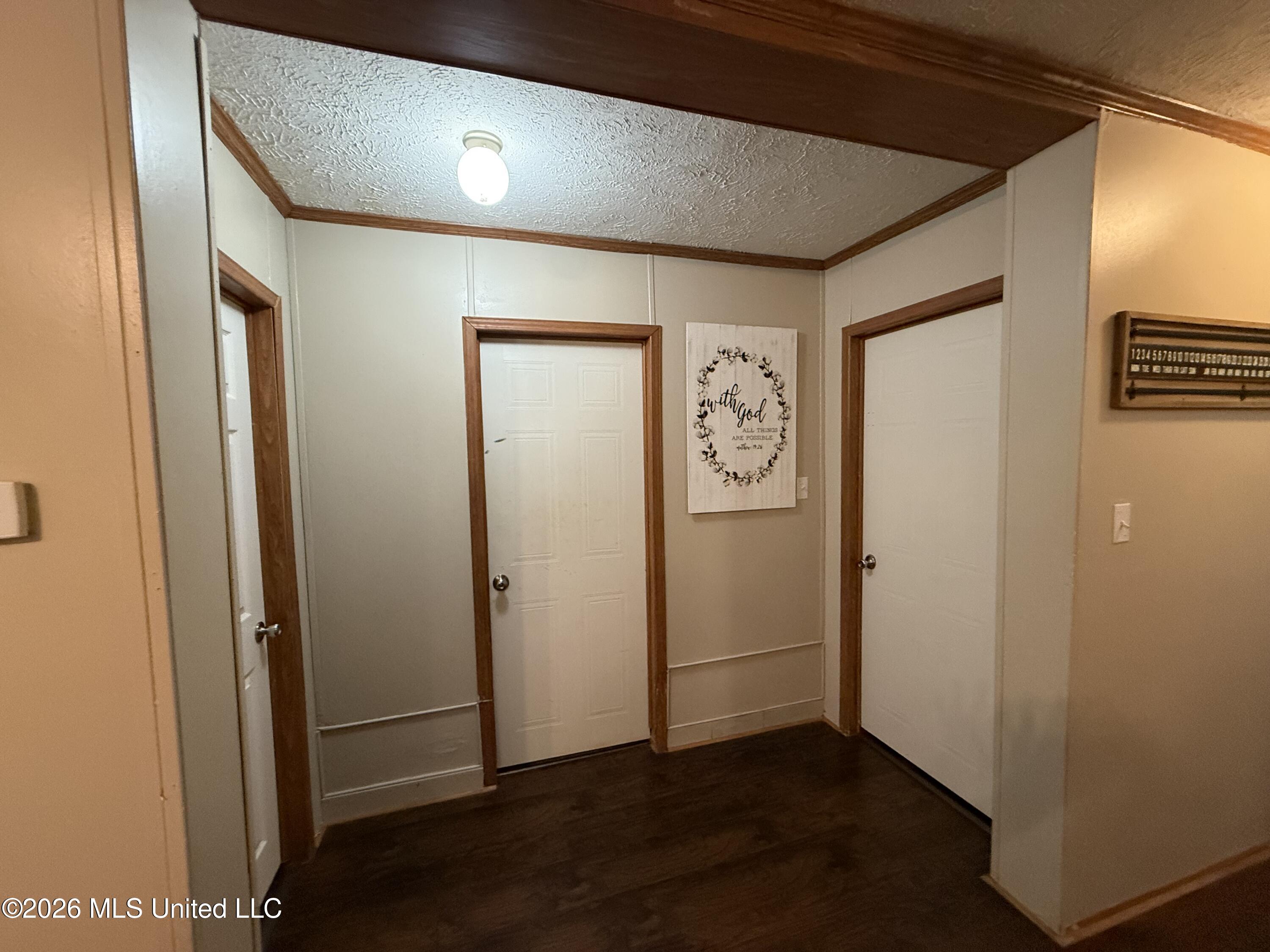 808 W Mchenry Road Property Photo 22