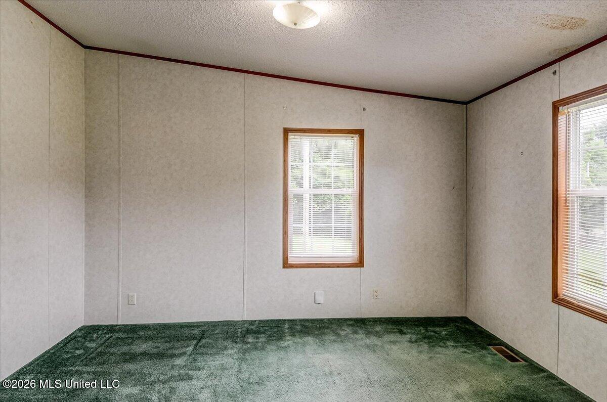 2041 King Road Property Photo 18