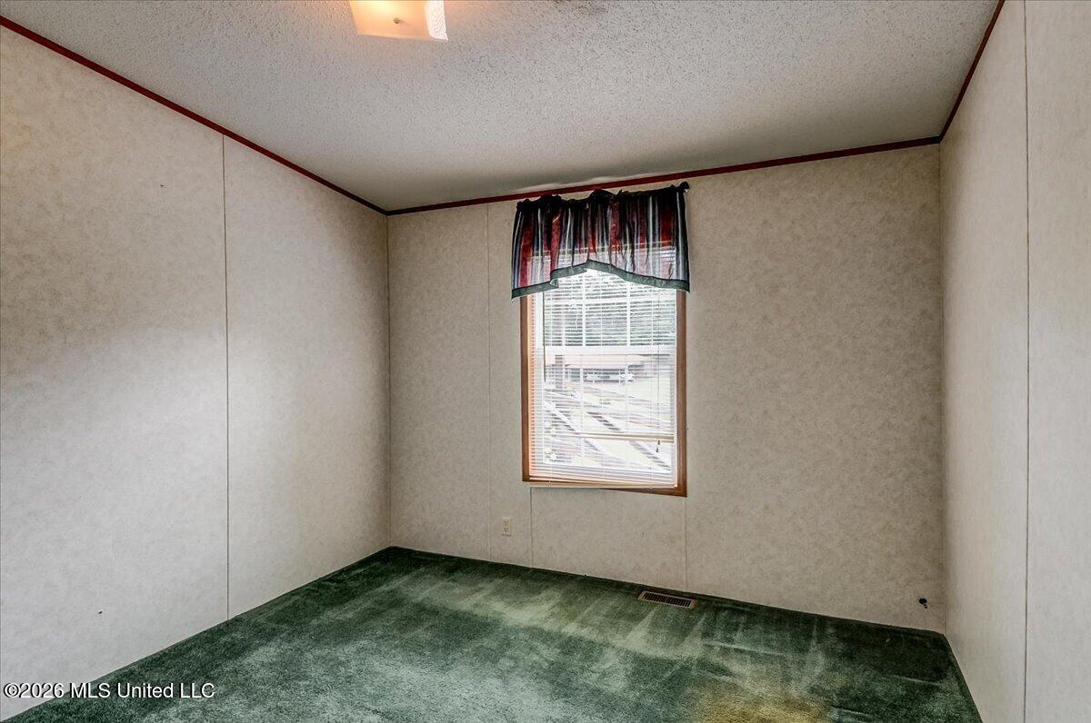 2041 King Road Property Photo 30