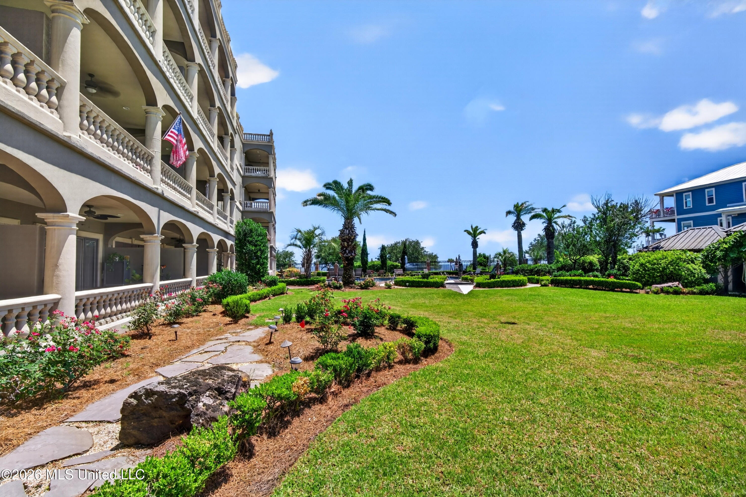 4640 W Beach Boulevard Property Photo 4