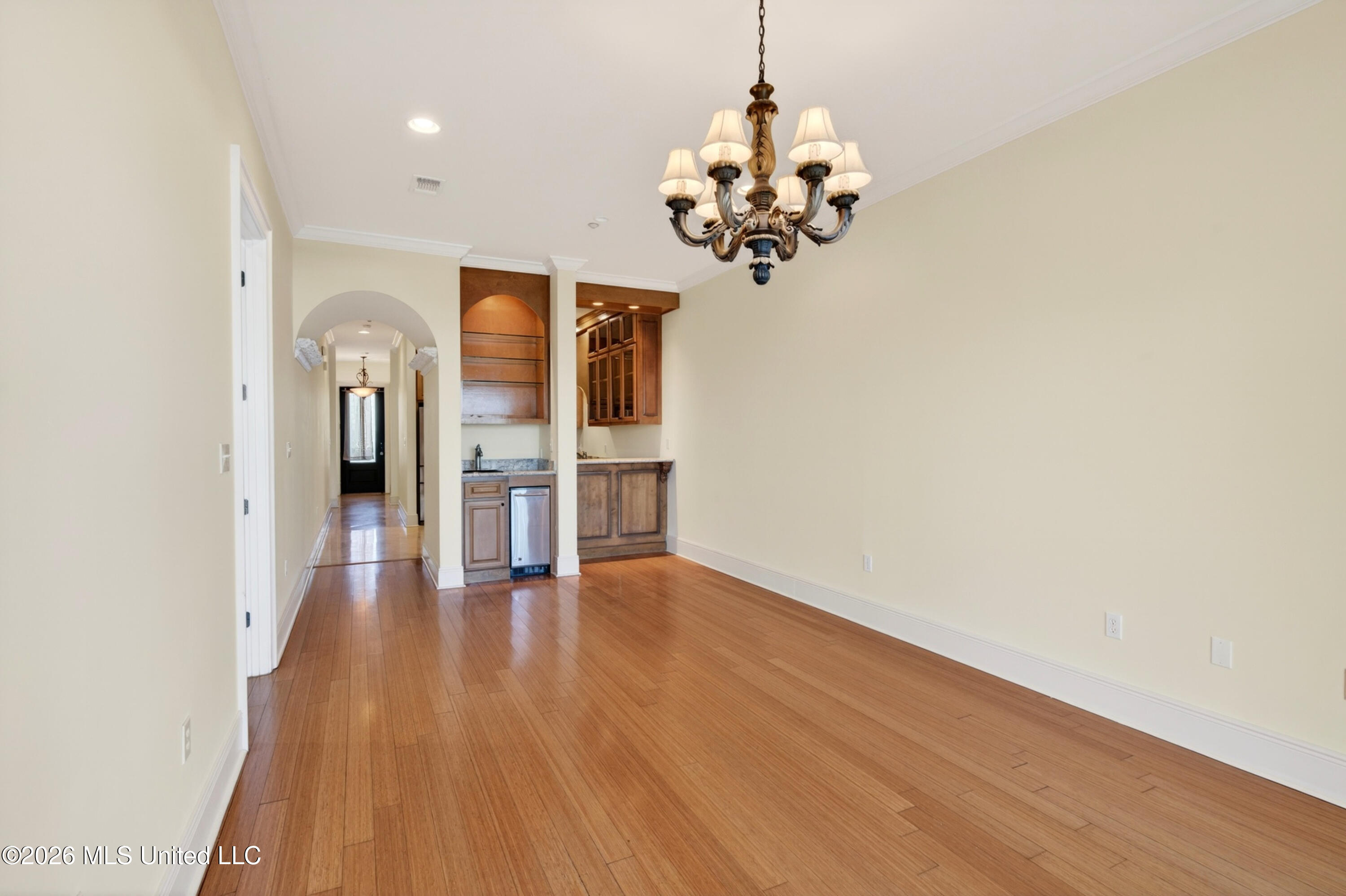 4640 W Beach Boulevard Property Photo 9
