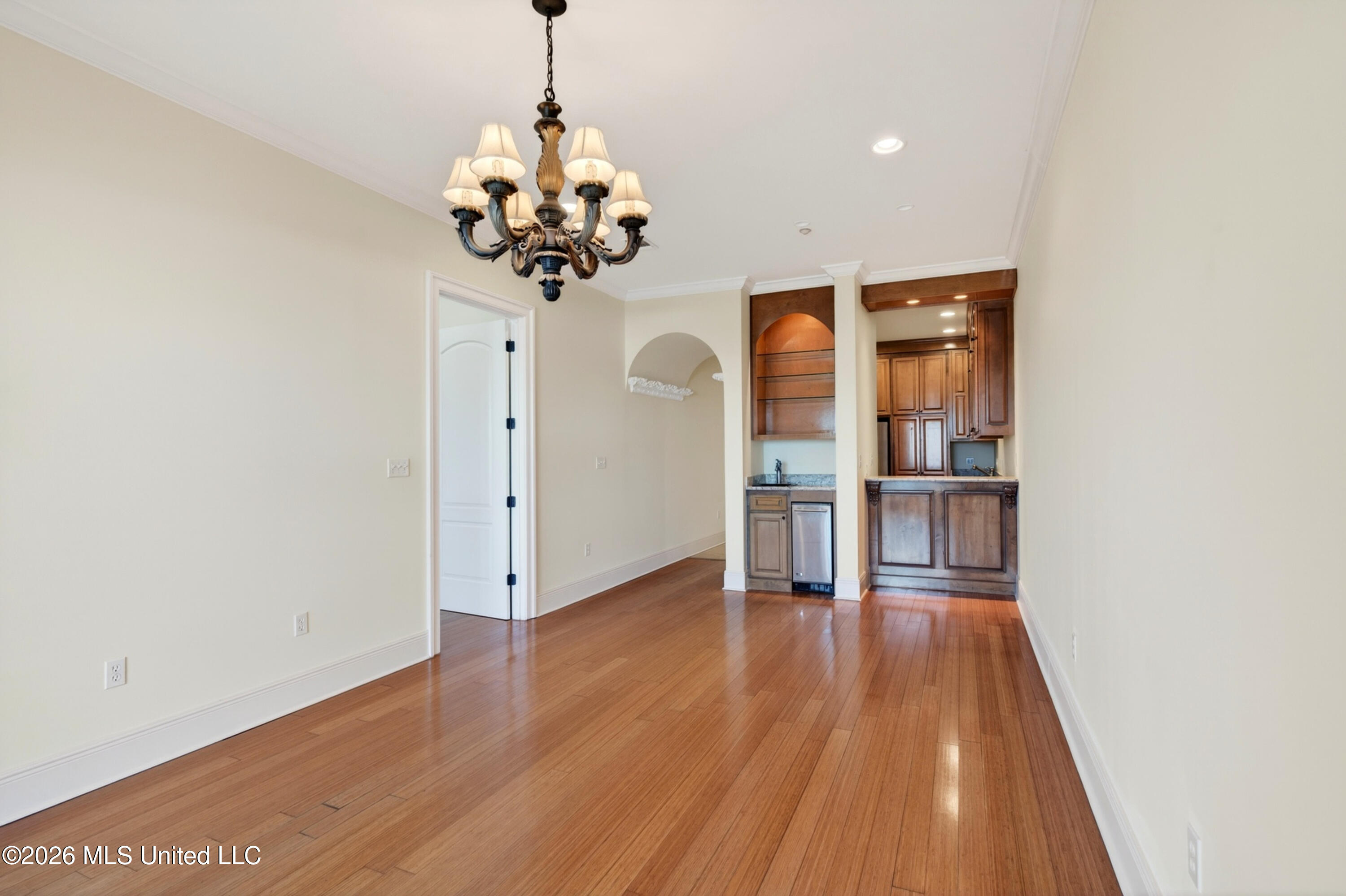 4640 W Beach Boulevard Property Photo 10