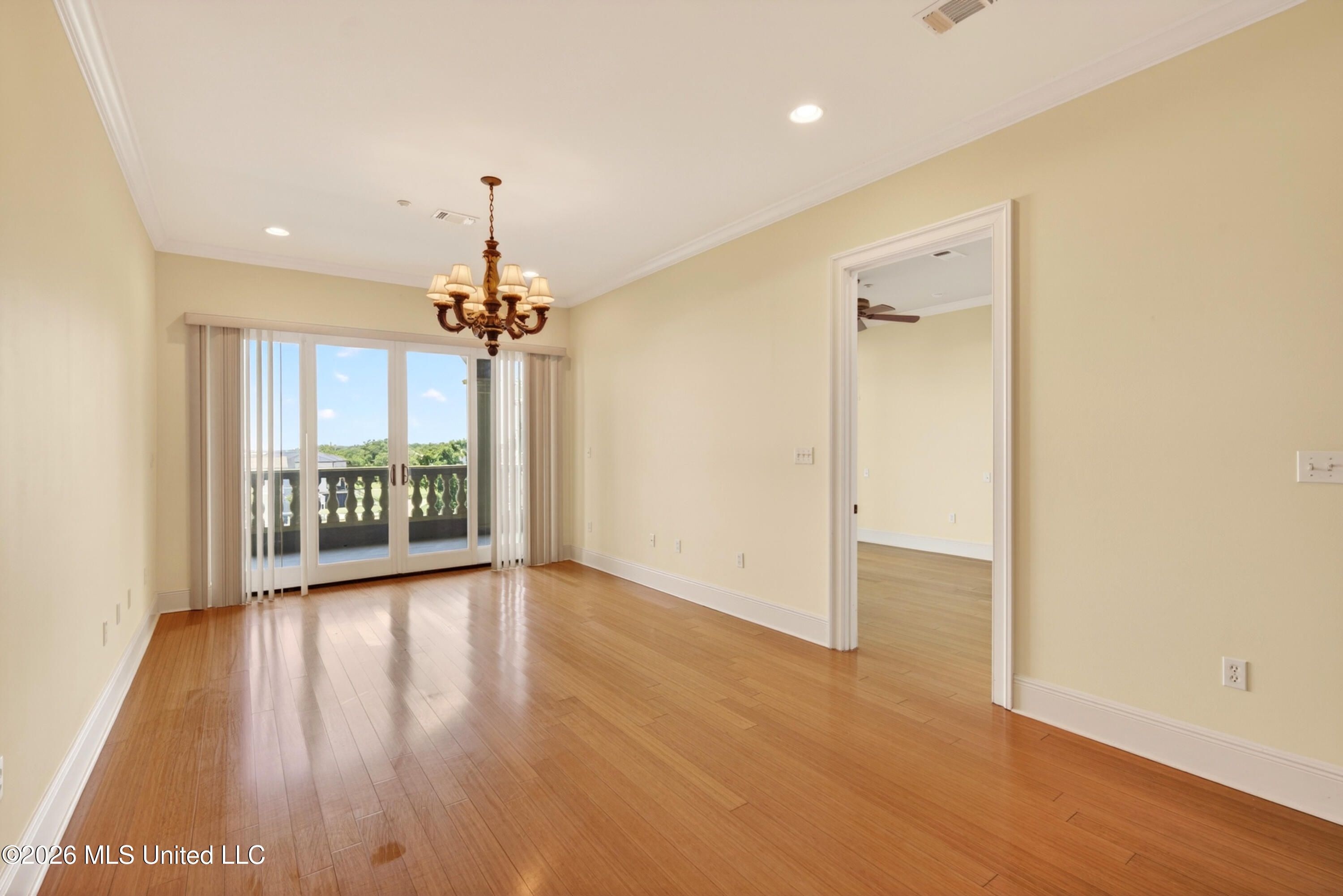 4640 W Beach Boulevard Property Photo 13