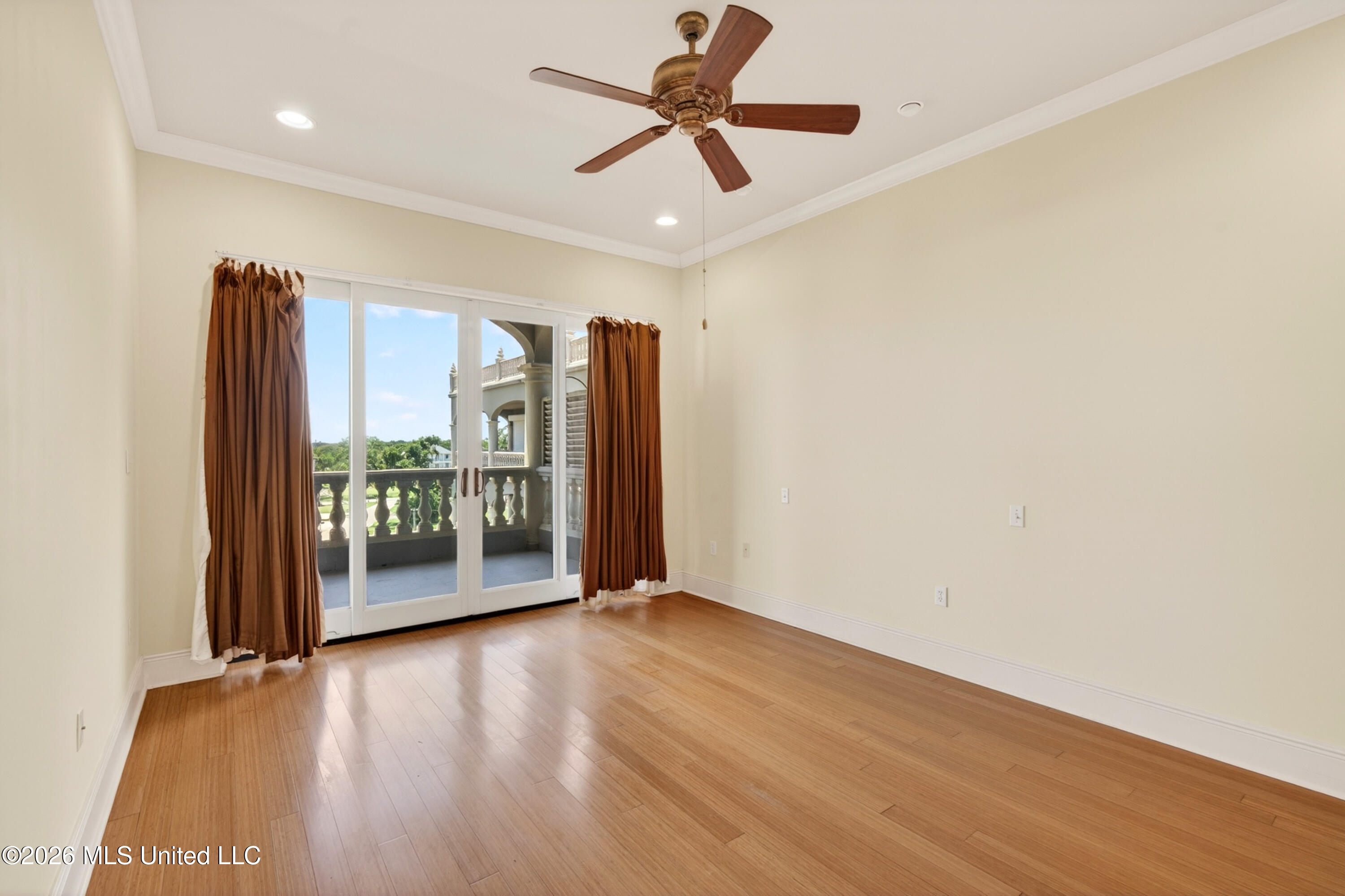 4640 W Beach Boulevard Property Photo 14