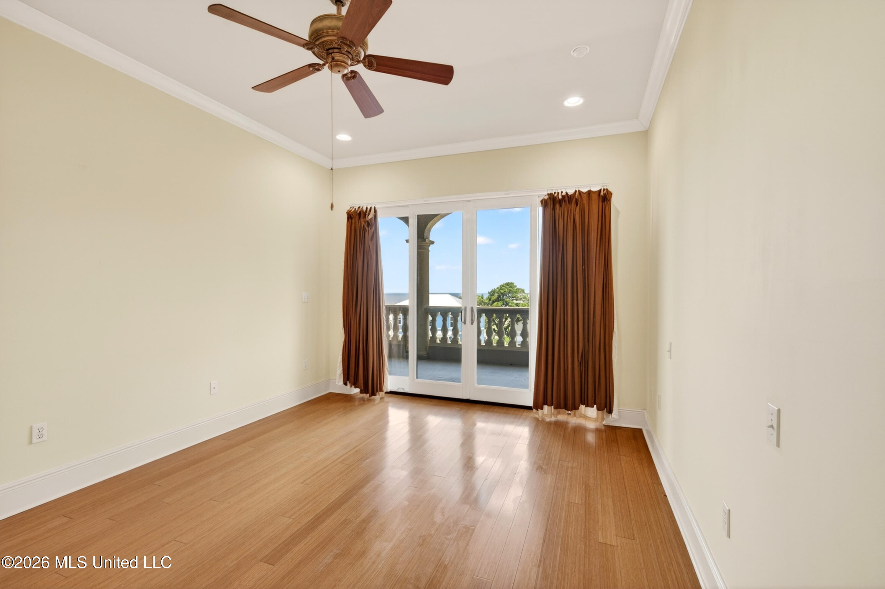 4640 W Beach Boulevard Property Photo 15