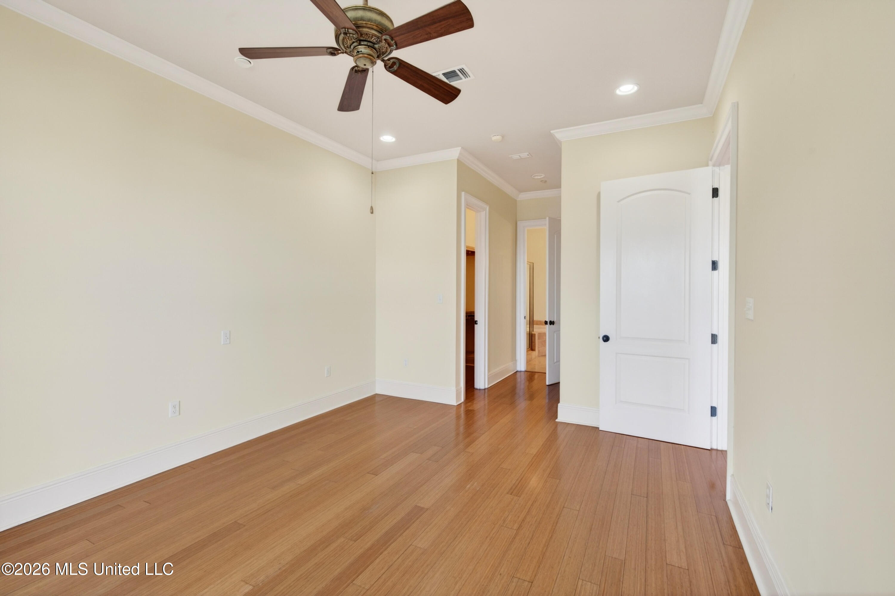 4640 W Beach Boulevard Property Photo 16