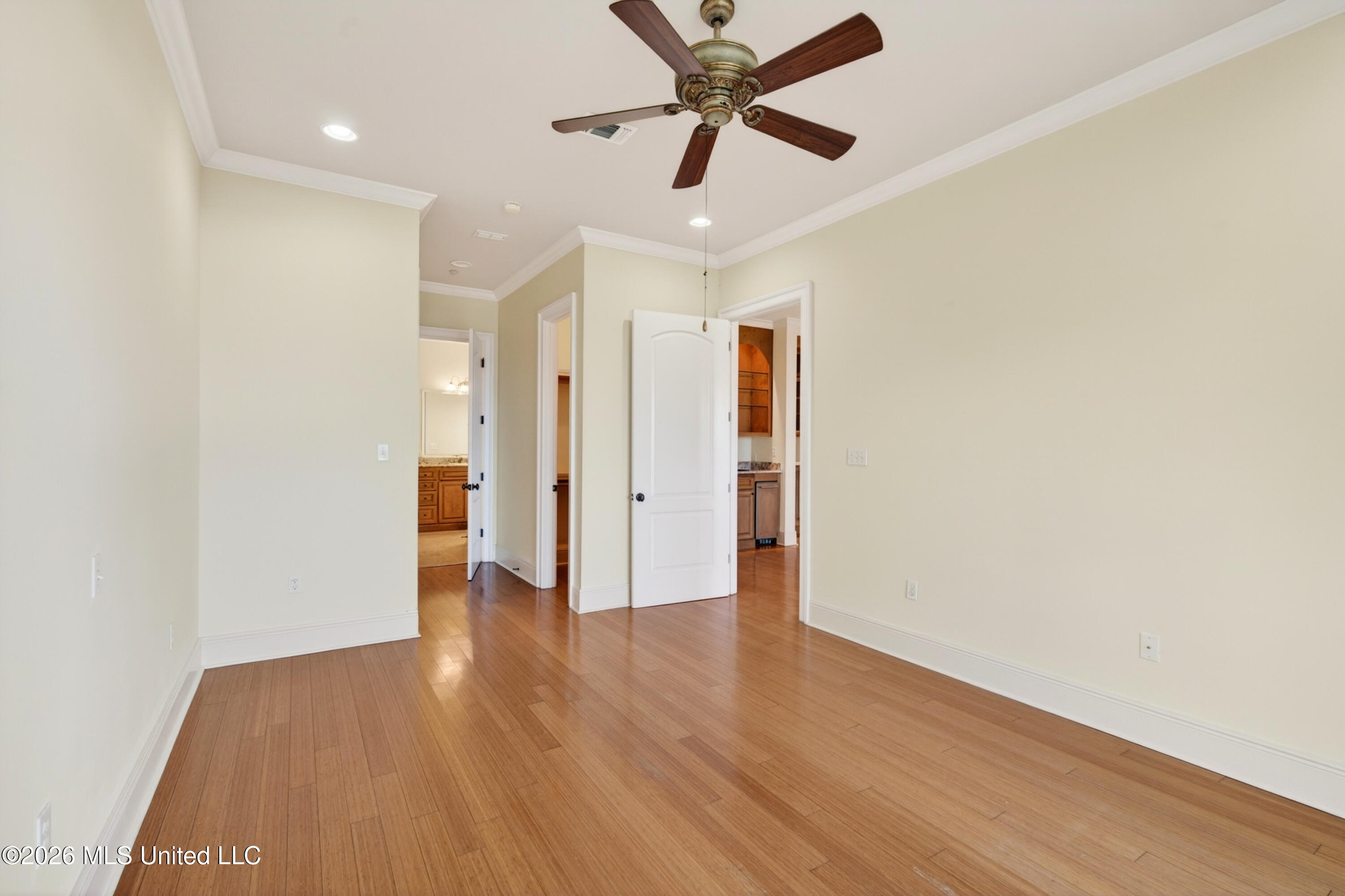 4640 W Beach Boulevard Property Photo 17