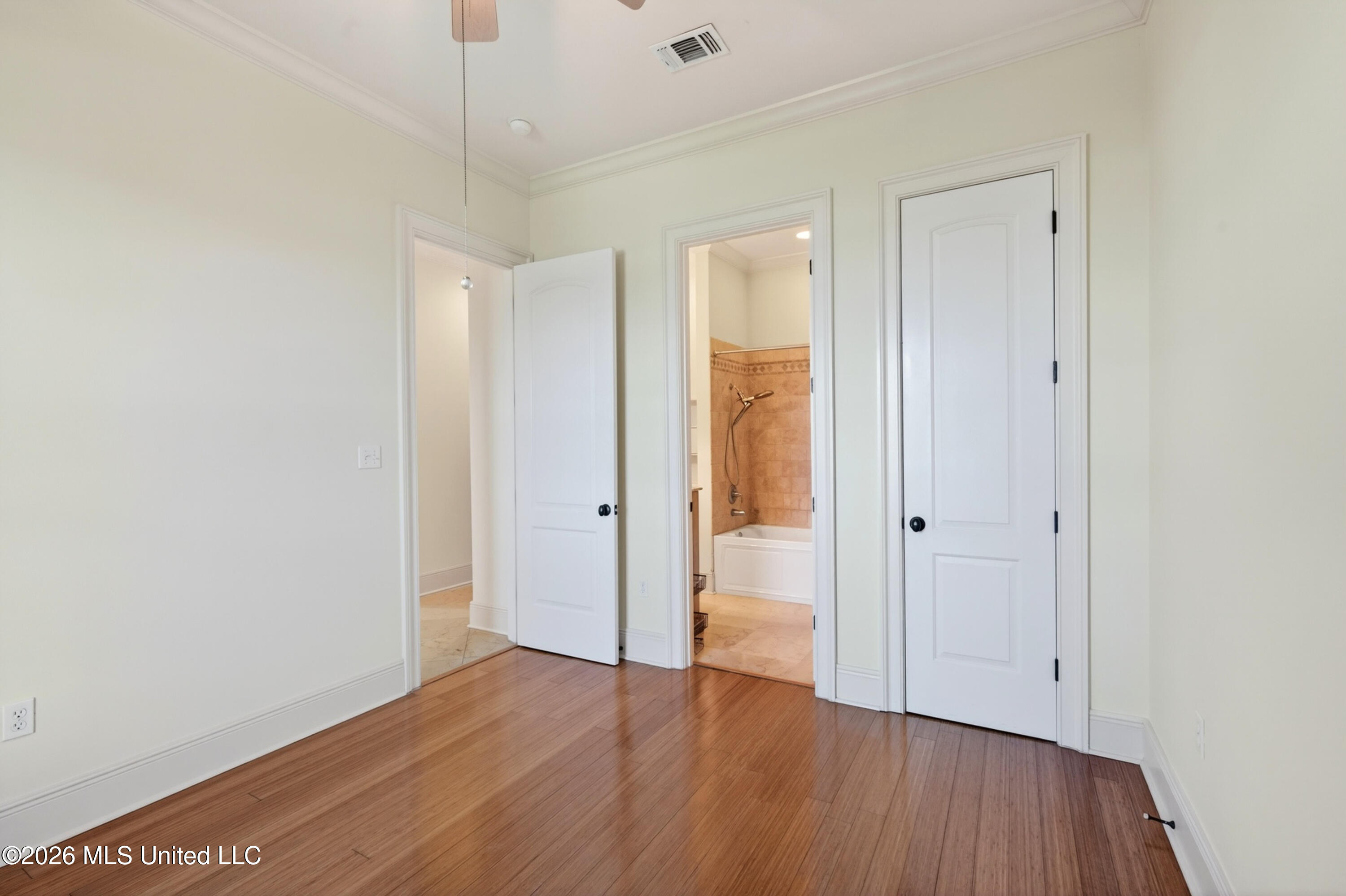 4640 W Beach Boulevard Property Photo 25