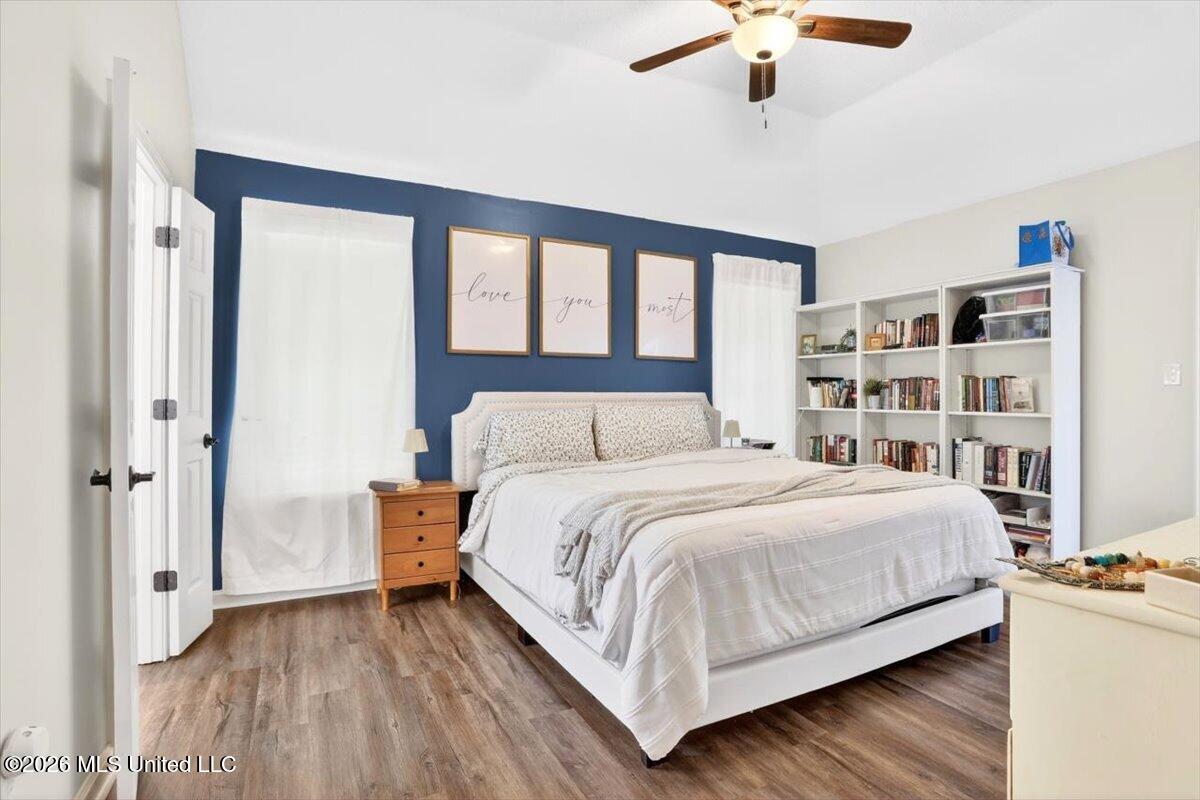 5949 Stafford Drive Property Photo 14