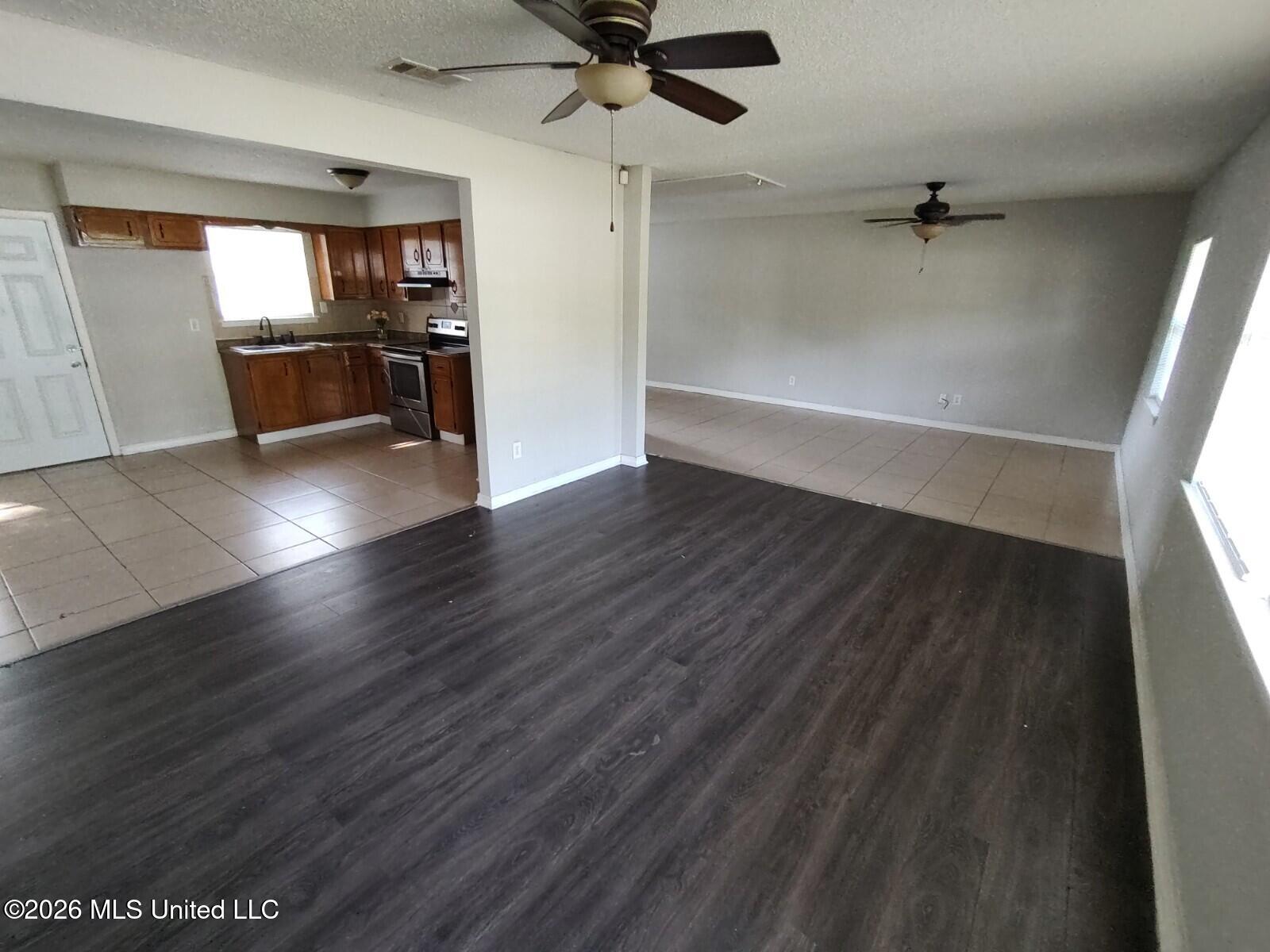 3619 Pentagon Drive Property Photo 2