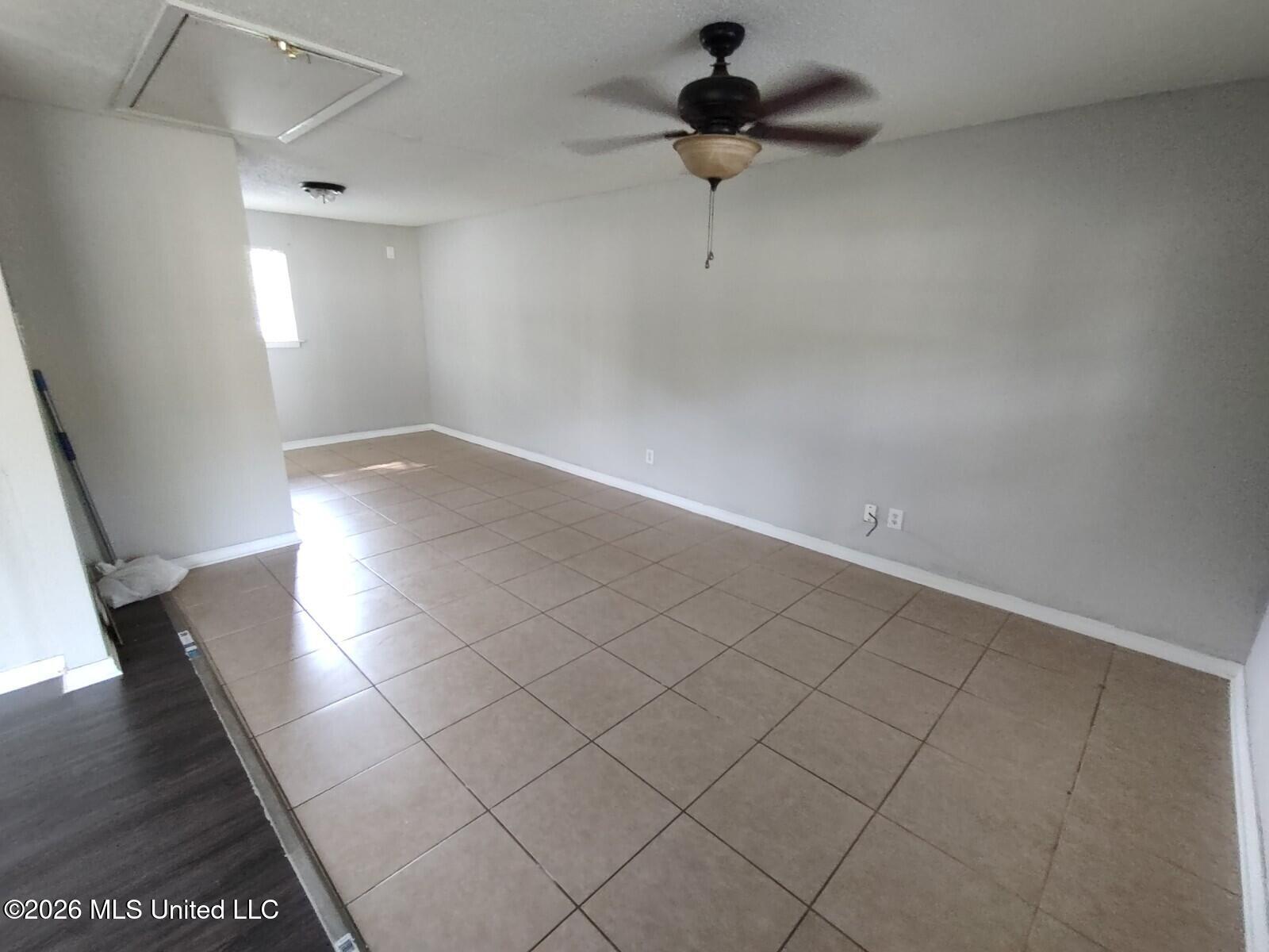3619 Pentagon Drive Property Photo 4