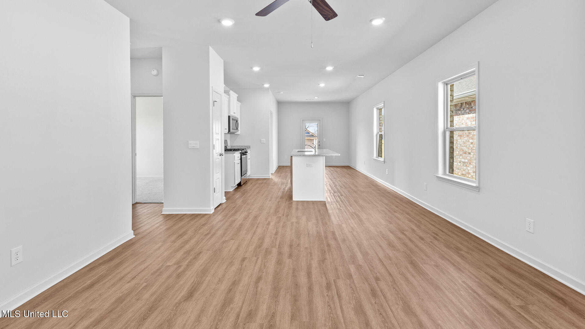 505 Vista Pointe Drive Property Photo 5